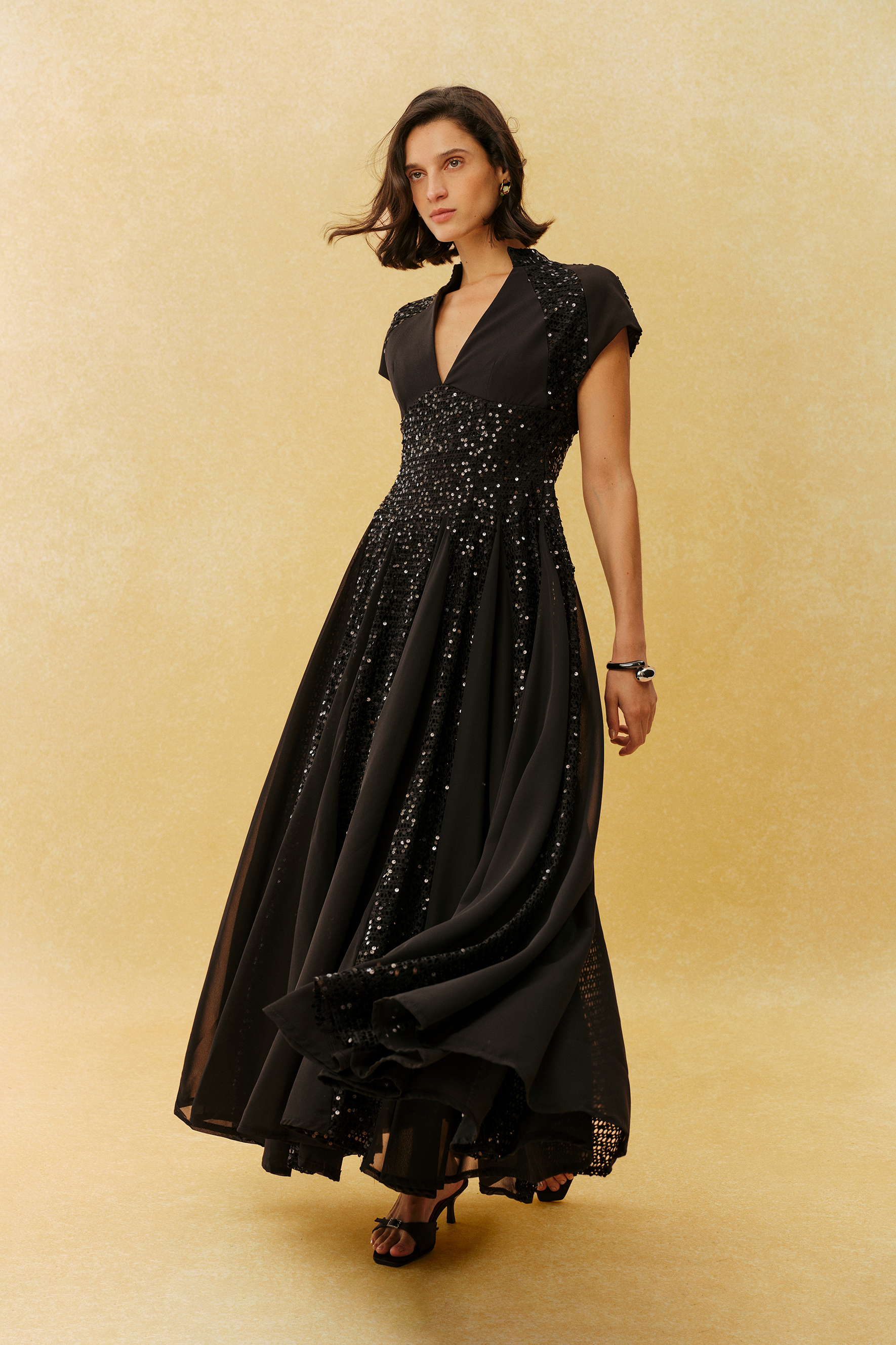 Just Enough Black Sequin V Neck Cap Sleeve Maxi Dress
