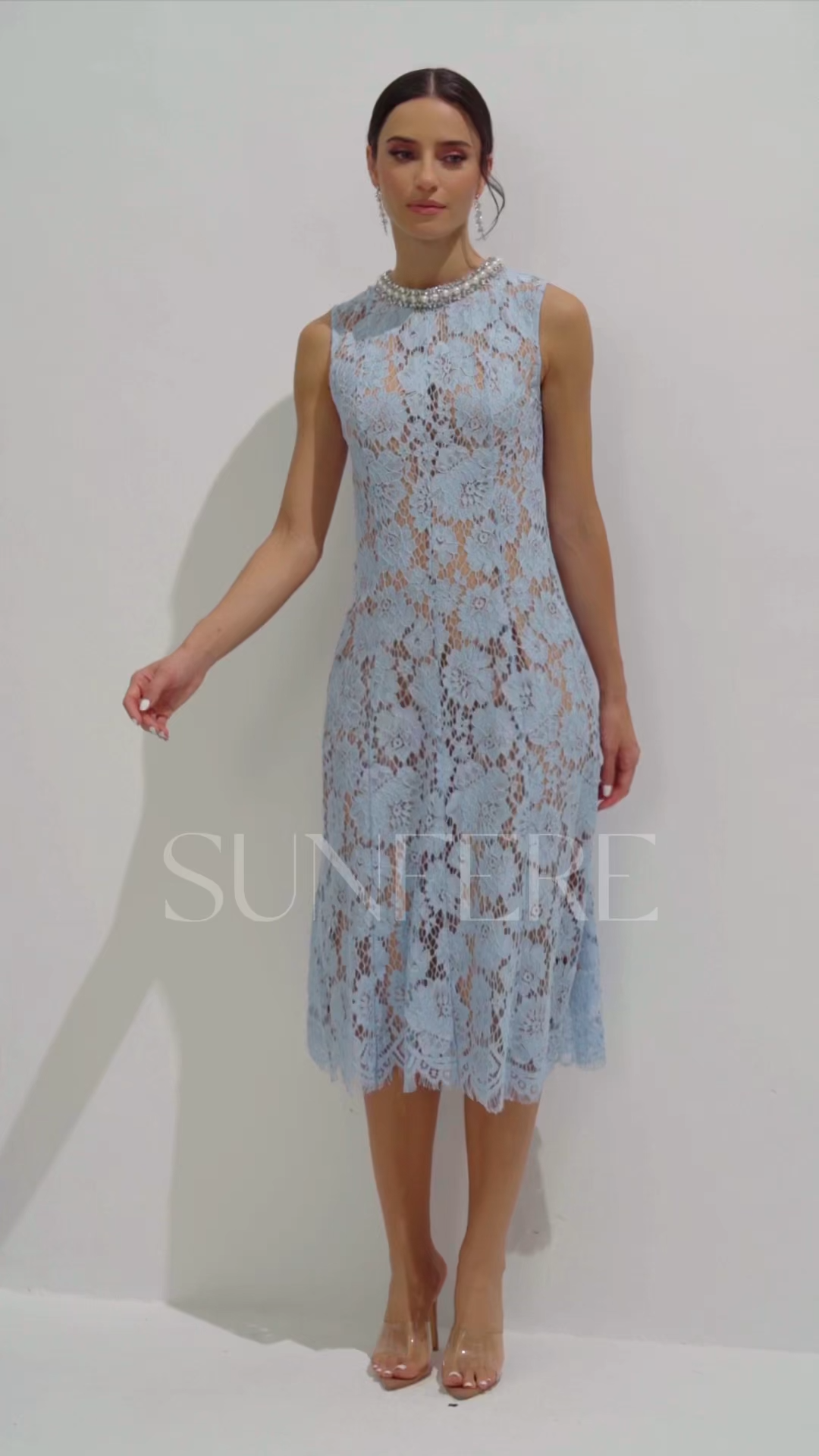 Ariana Floral Lace Sleeveless Midi Dress