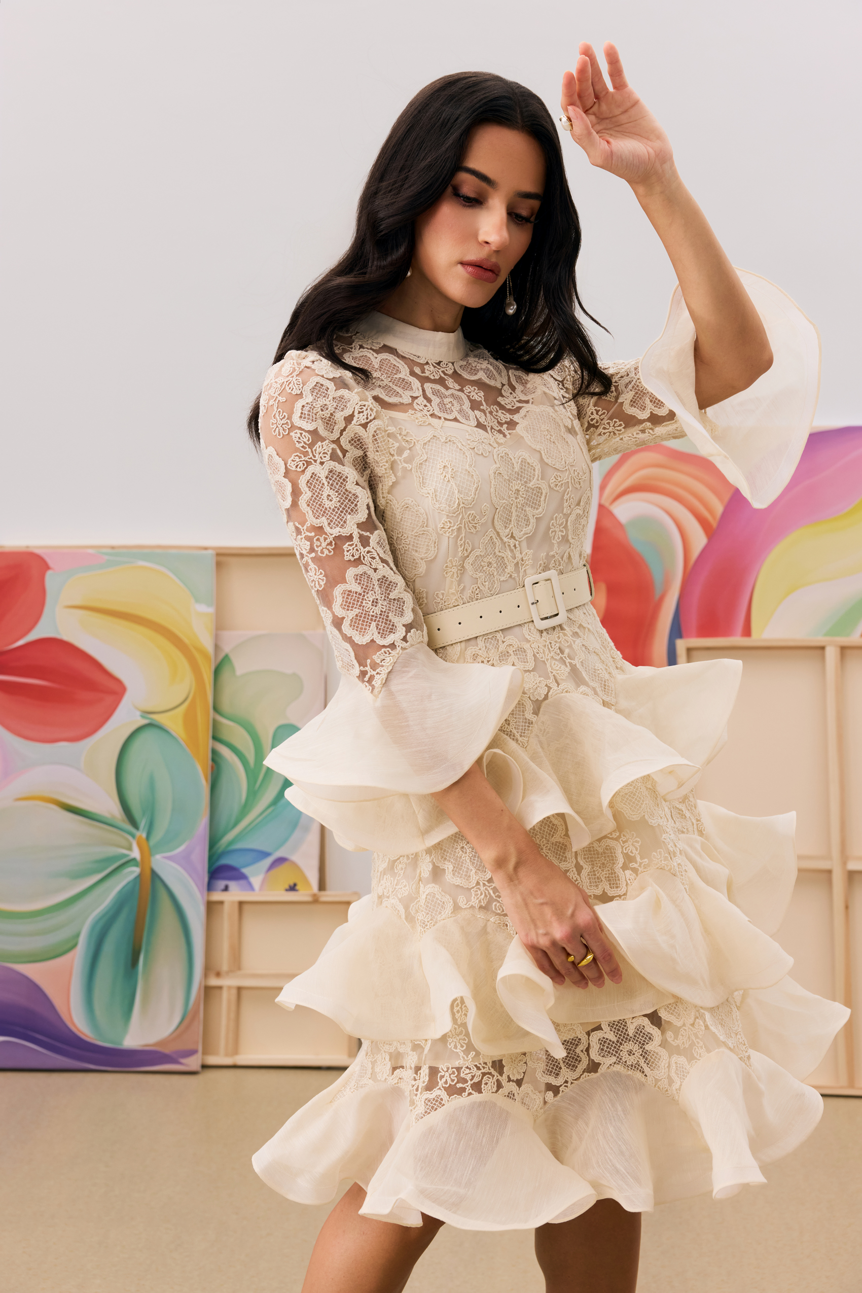 キャシーフローラルレースティアードミニドレス – Sunfere キャシーフローラルレースティアードミニドレス – Sunfere