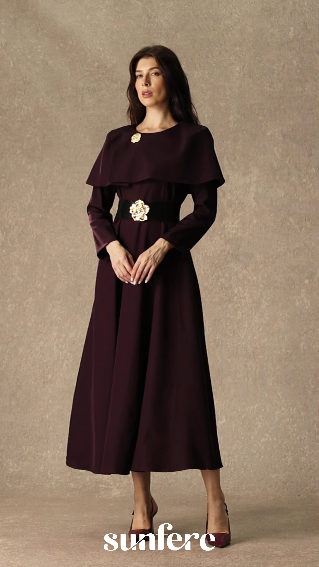 Classy Attitude Purple Cape Detail Floral Midi Dress