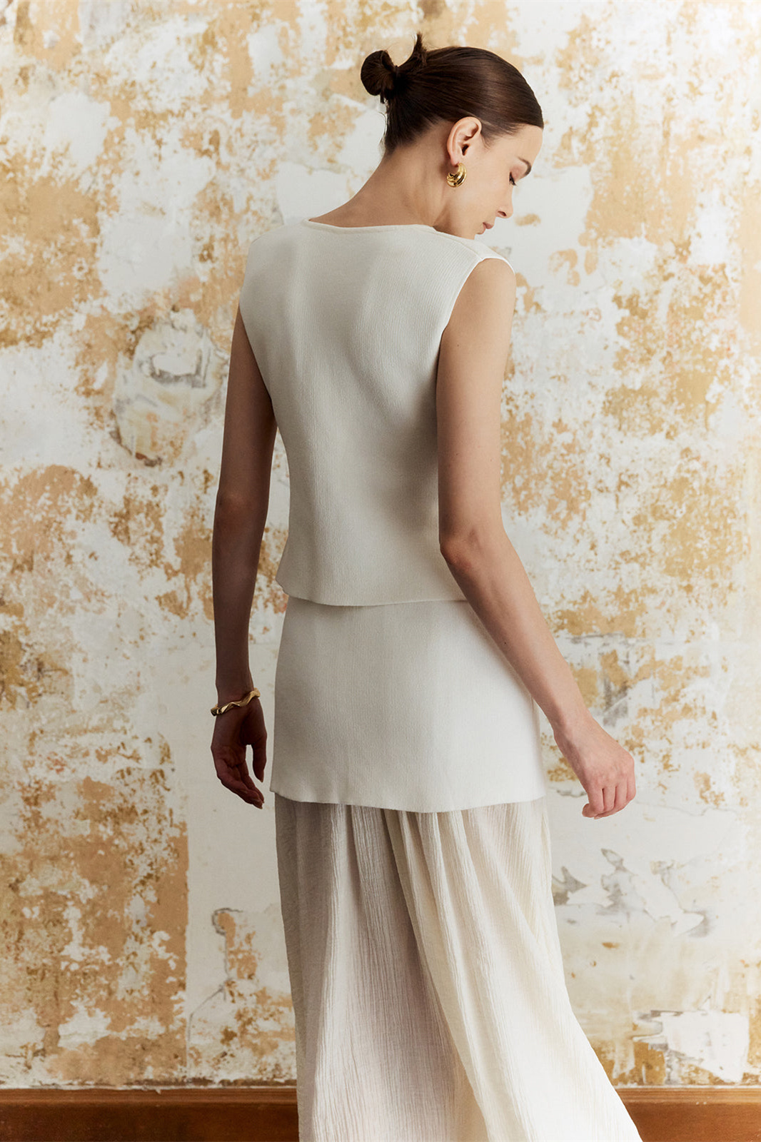 Lynn Spliced Pleated Skirt Knit Set -Sunfere-beige,new,_badge_New,ss24,24.10.3,vest,knit,pleated,Skirt,set ,comfort,LJ Lynn Spliced Pleated Skirt Knit Set -Sunfere-beige,new,_badge_New,ss24,24.10.3,vest,knit,pleated,Skirt,set ,comfort,LJ