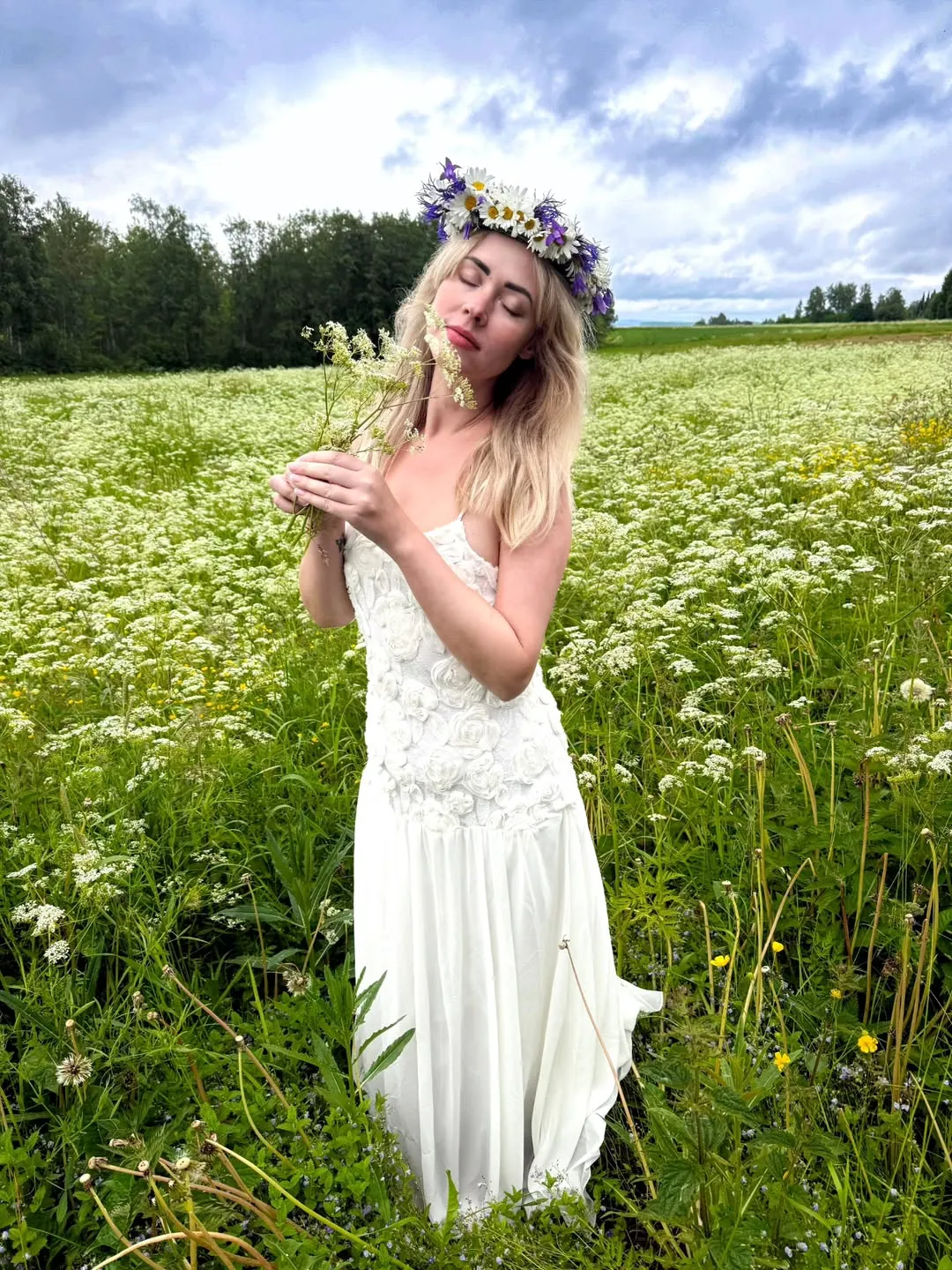 {"default":"Beverly Floral Applique Pleated Chiffon Mini Dress,wedding dresses,bachelorette party dresses"}
