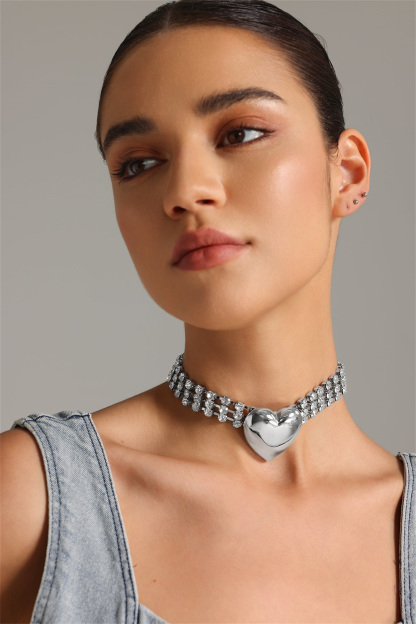 Metal Heart Embellished Rhinestone Choker-Sunfere