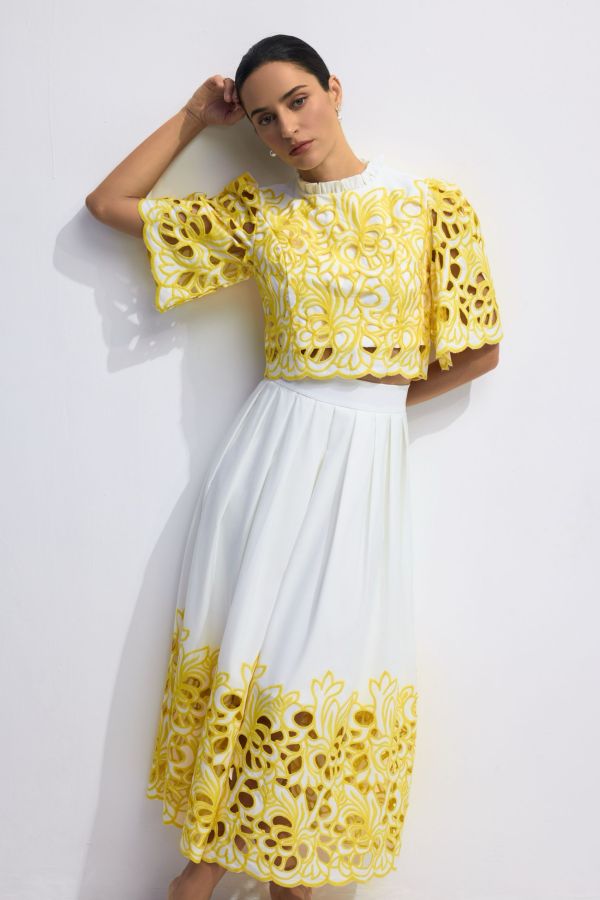 FLORAL EMBROIDERED TWO PIECE SET