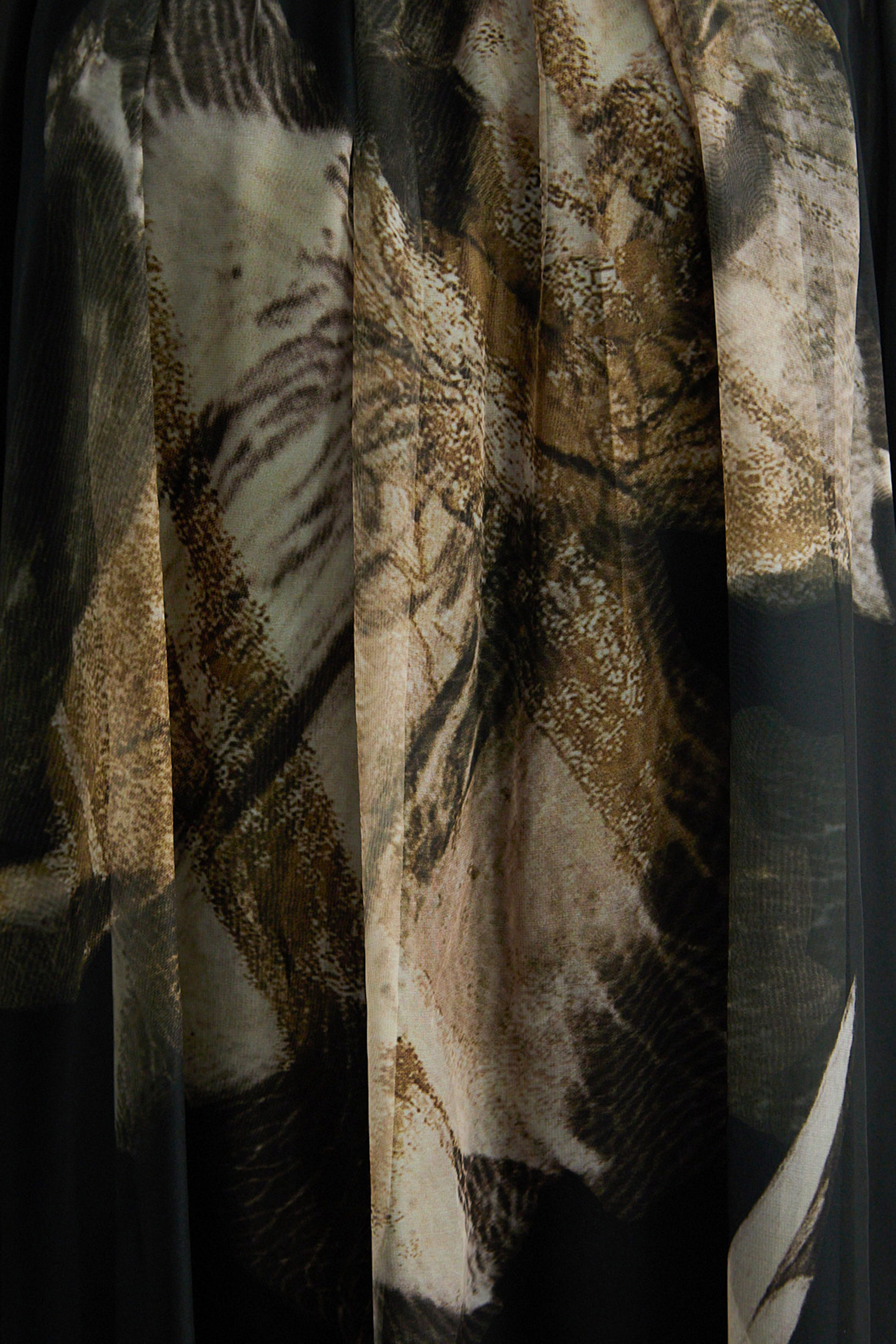 Night Fairy Black Floral Print Tulle Midi Dress