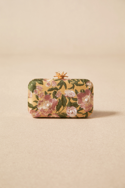 Floral Embroidery Pearl Clutch Bag