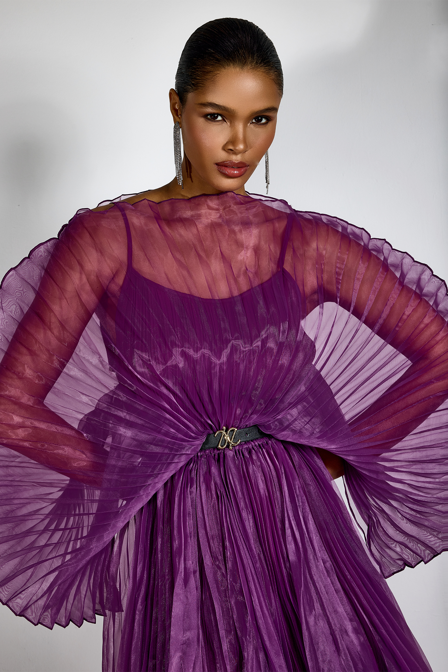 Robe maxi plissée semi-transparente pour invitée de mariage Amanda