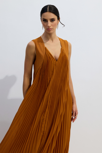 Minerva V-Neck Pleated Maxi Dress