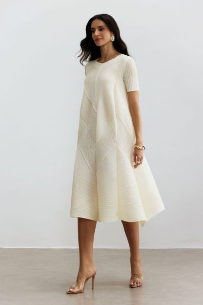 Kirstyn Short Sleeve Textured Midi Dress