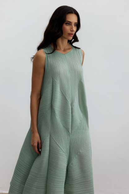 Brenda Pleated Sleeveless Midi Dress