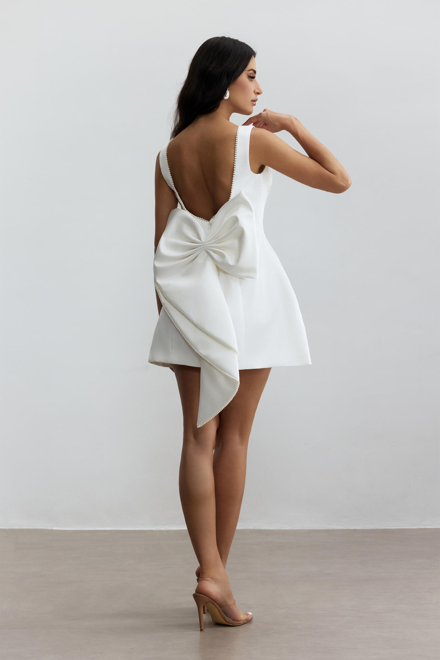 Cecila Bowknot Pearl Backless Mini Dress