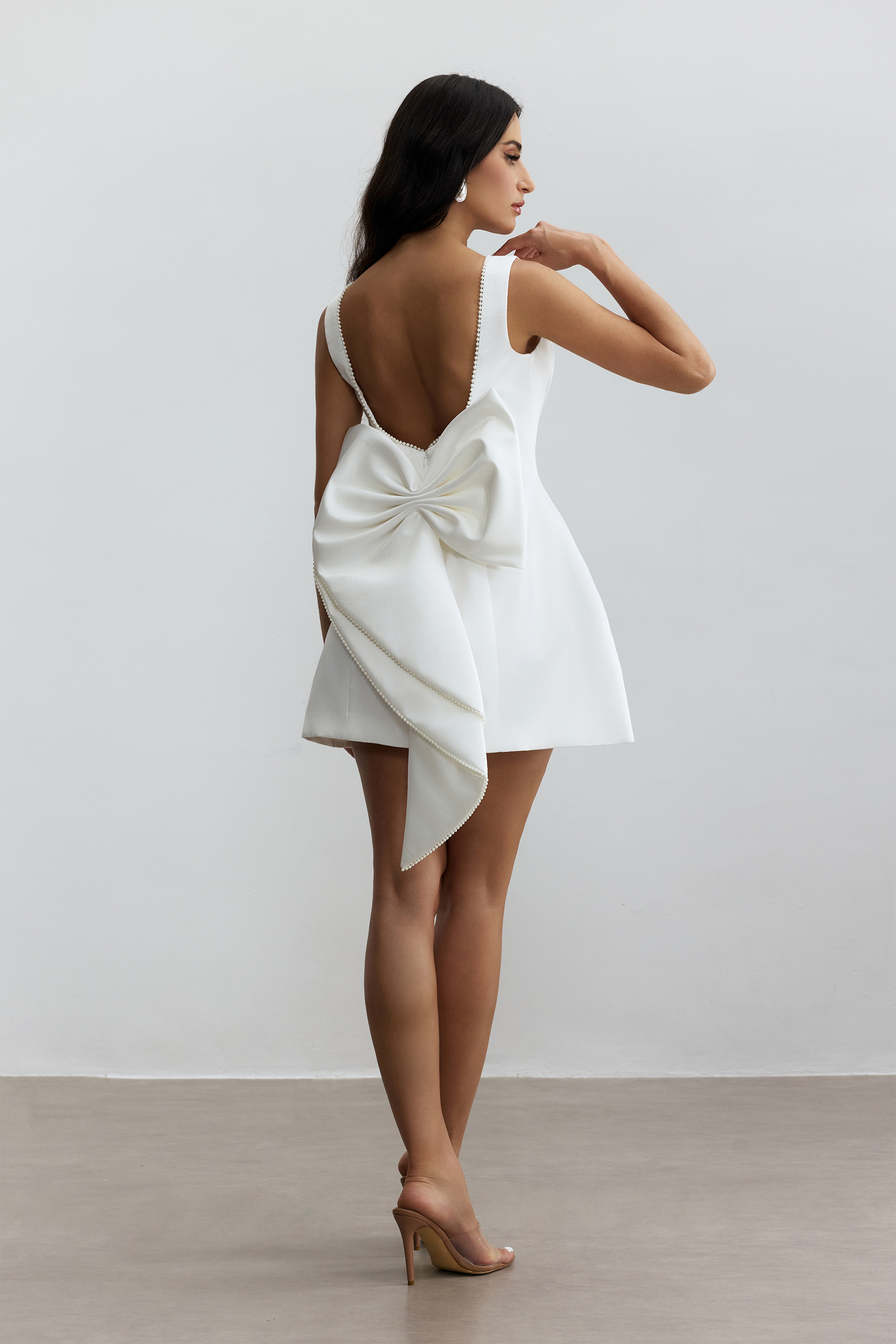 Cecila Bowknot Pearl Backless Mini Dress