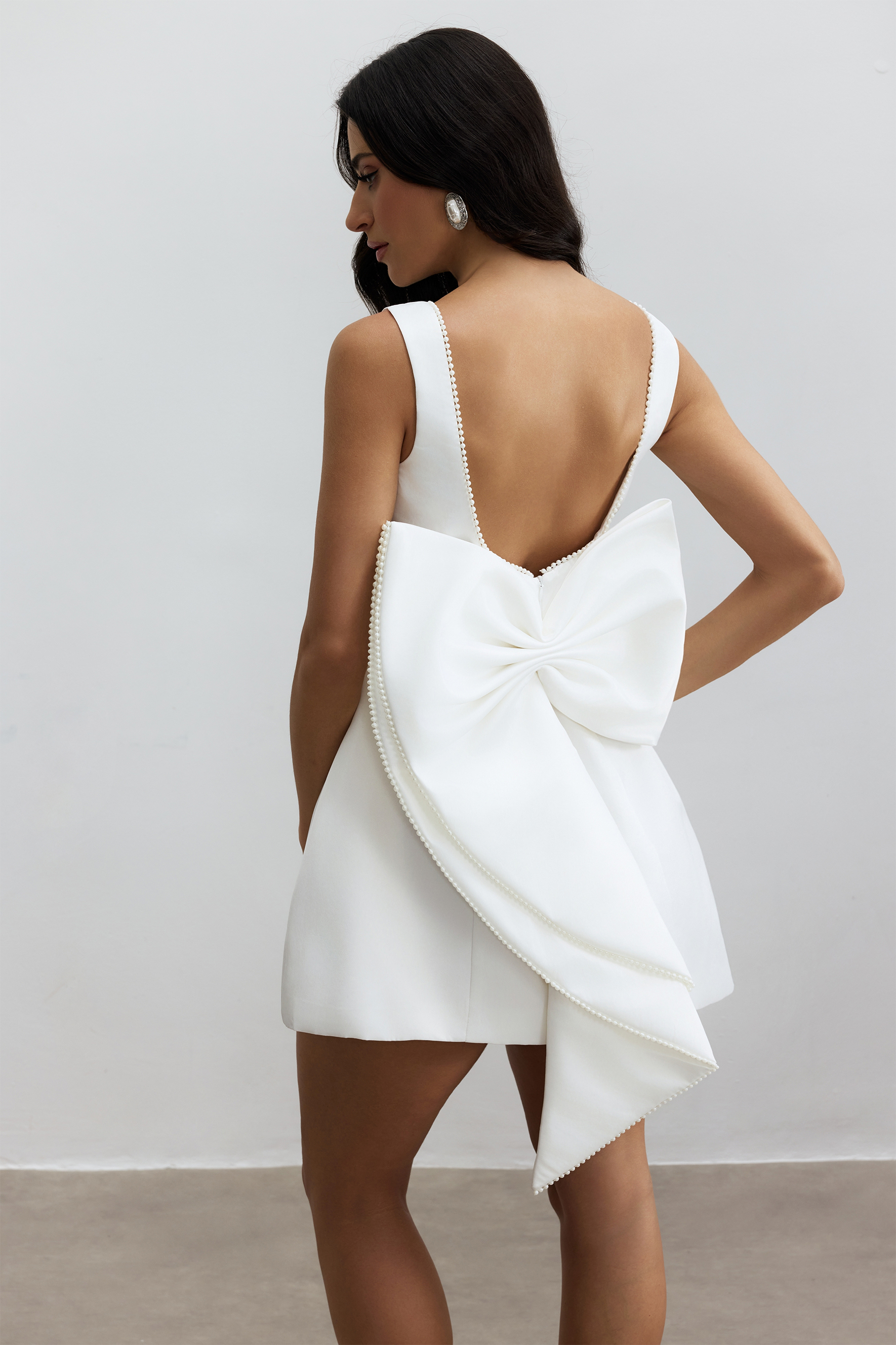 Cecila Bowknot Pearl Backless Mini Dress