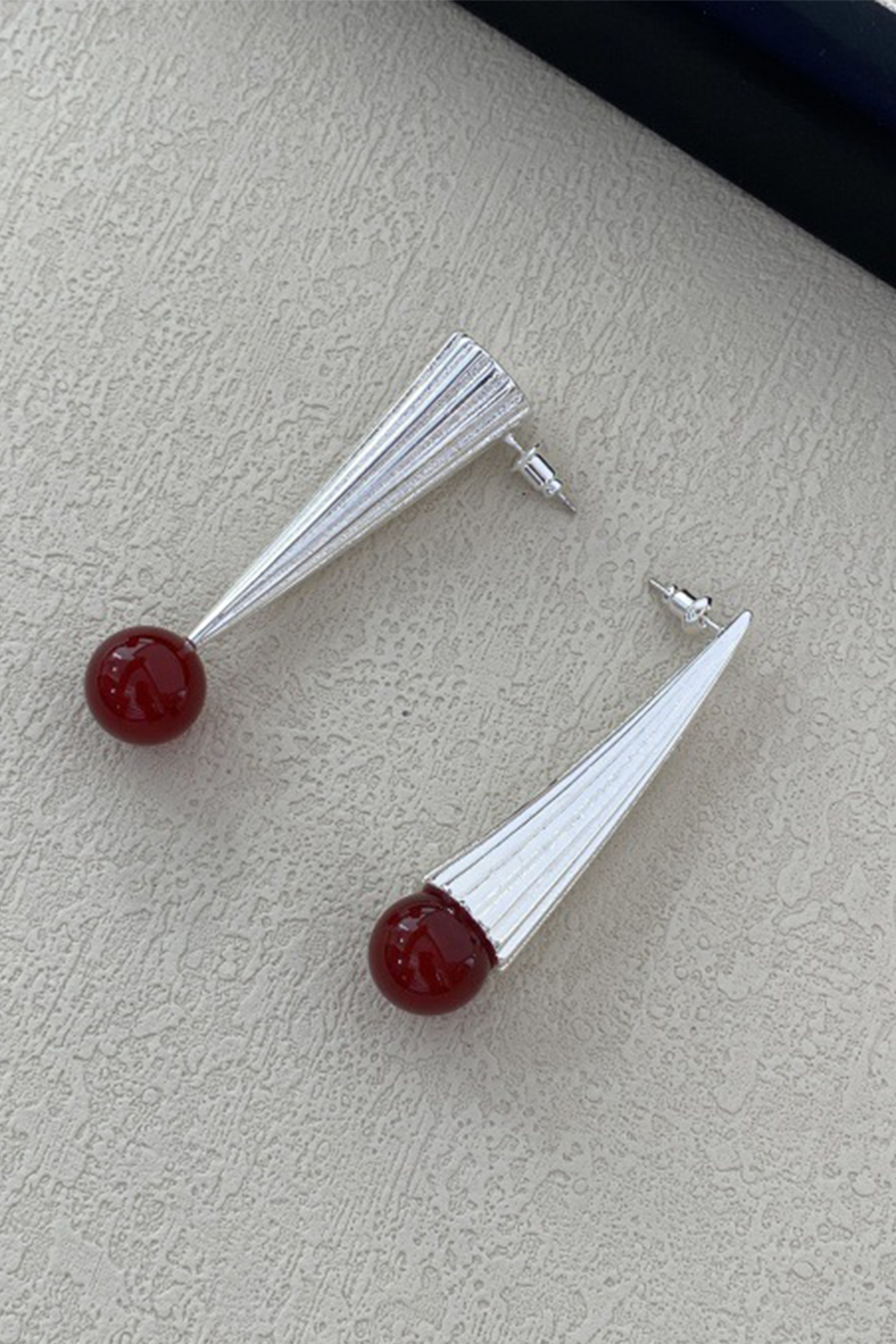 Red Agate Striped Metal Earrings