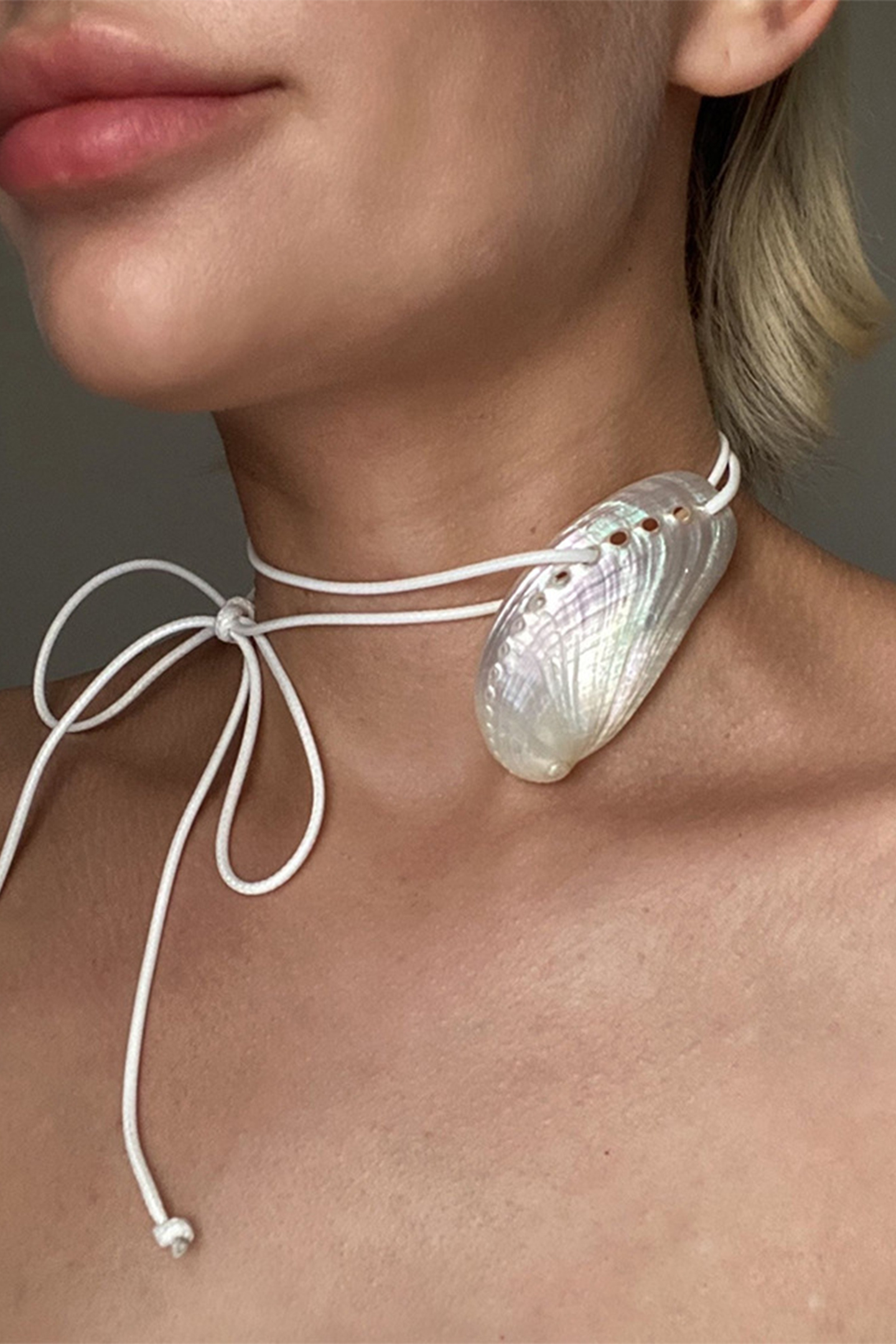 Shell Pendant Pearl Necklace
