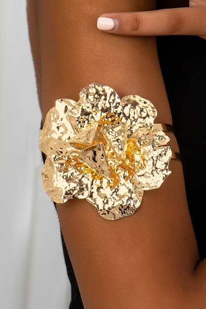 Metal Flower Arm Cuff
