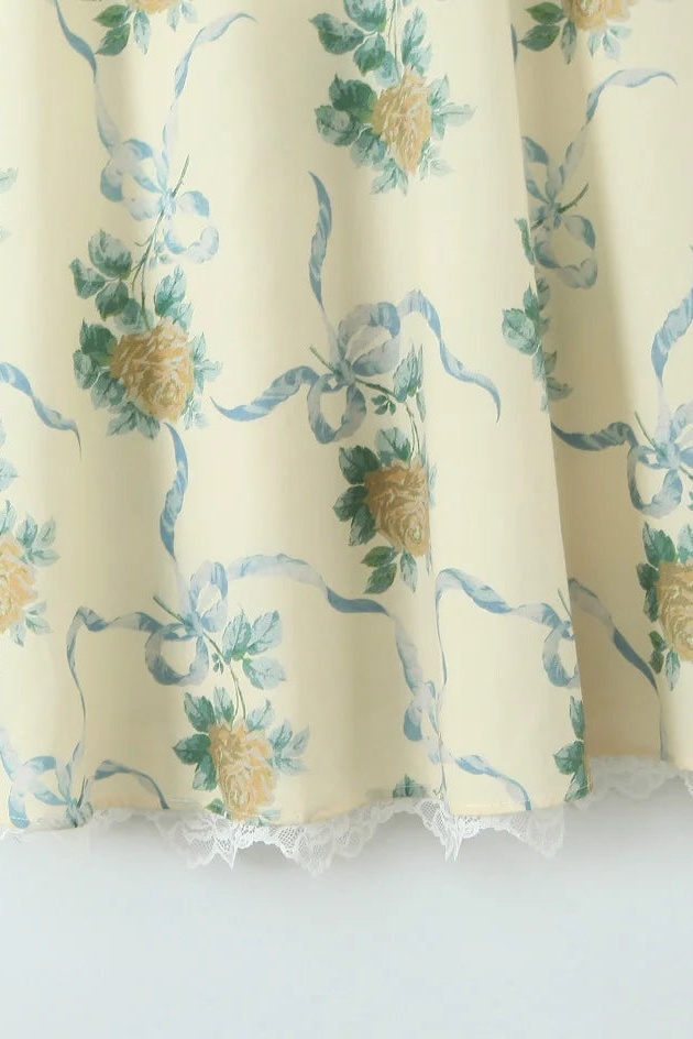 Mabel Floral Print Sweetheart Midi Dress