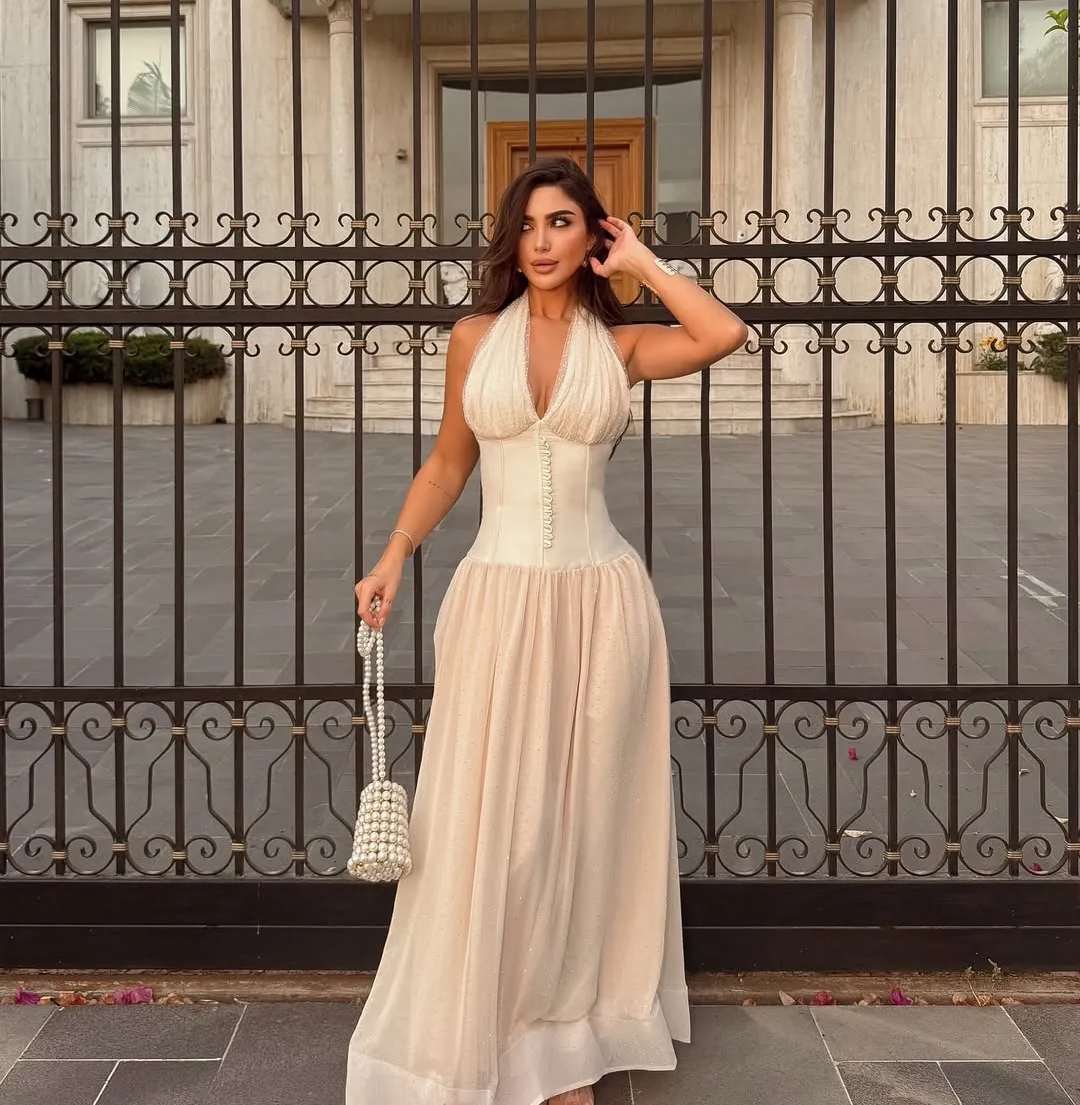 {"default":"Vivien Halterneck Tulle Overlay Maxi Dress,wedding dresses,rehearsal dinner dresses"}
