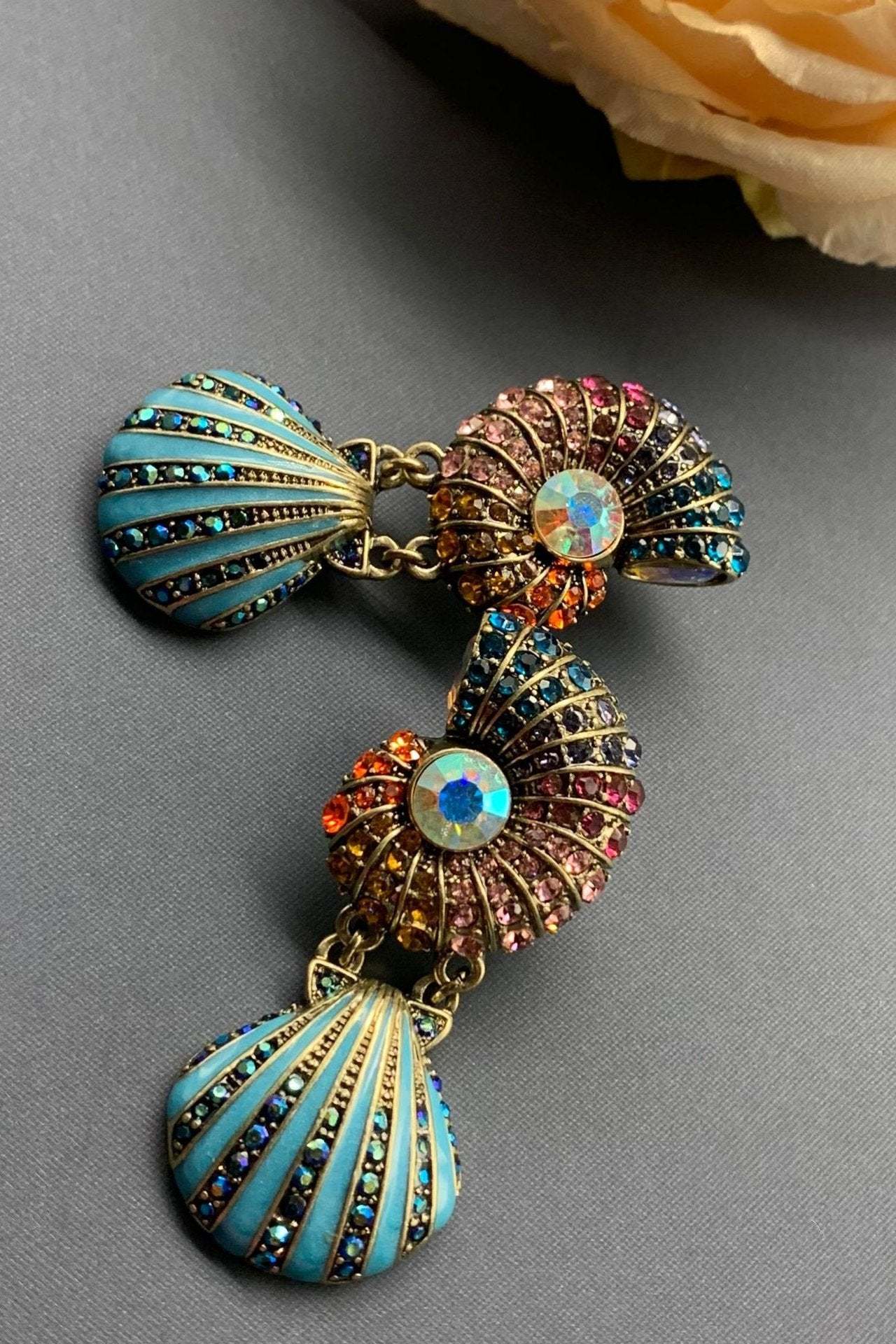 Amalia Flicker Shell Earrings-Sunfere