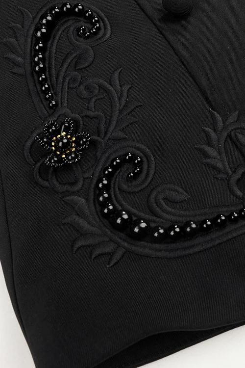 bottoms-Baylee Floral Embroidered Shorts-SB00202022298-Black-S - Sunfere