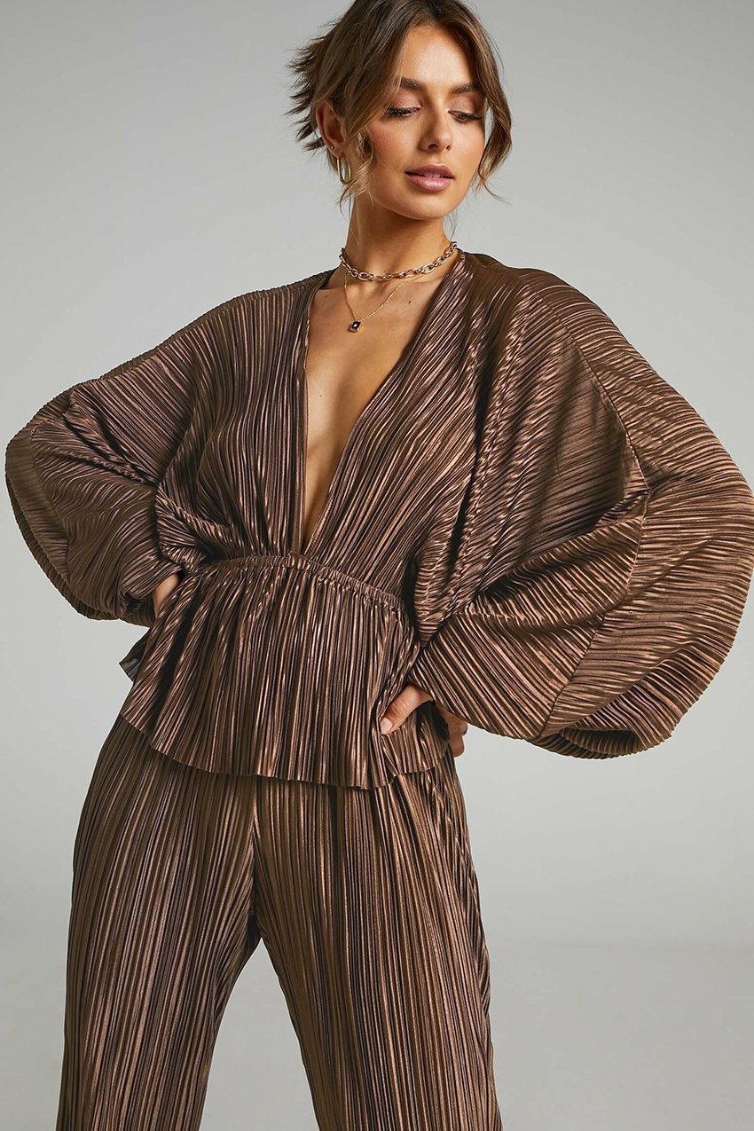 Betty V-neck Plisse Set-Sunfere