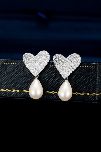 Hilary Heart Diamond Pearl Earrings