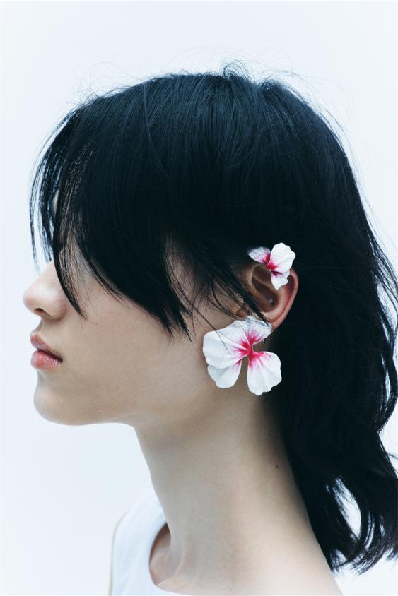 Enamelled Floral Single Ear Cuff-Sunfere
