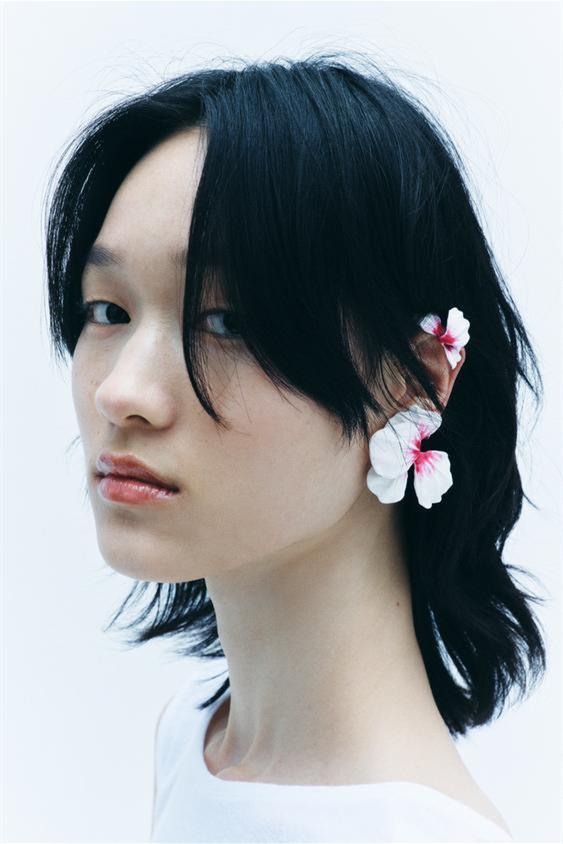 Enamelled Floral Single Ear Cuff-Sunfere