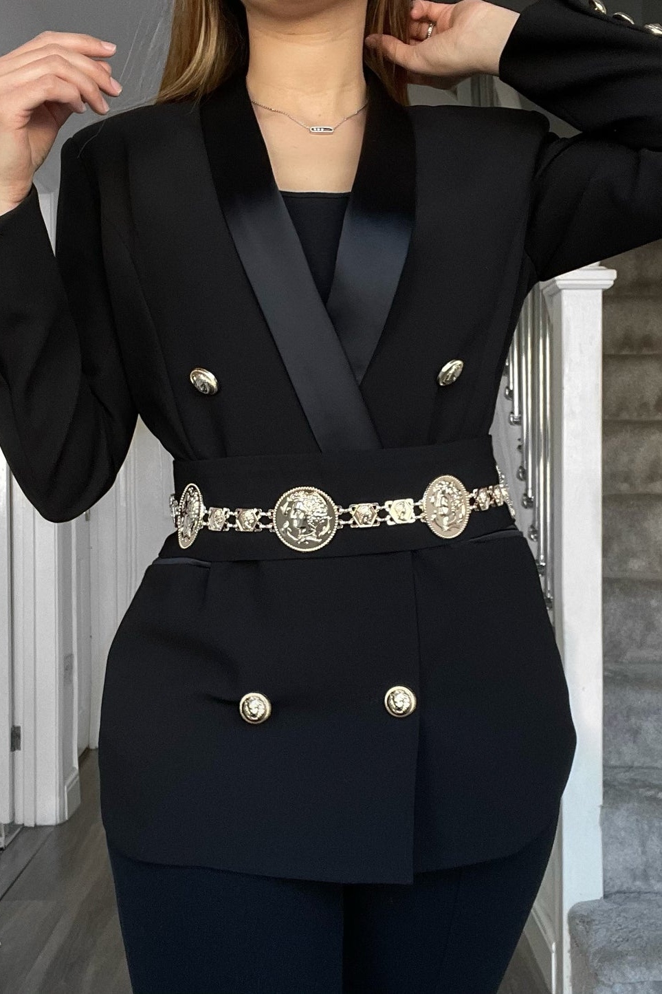 Vintage Portrait Pendant Chain Belt