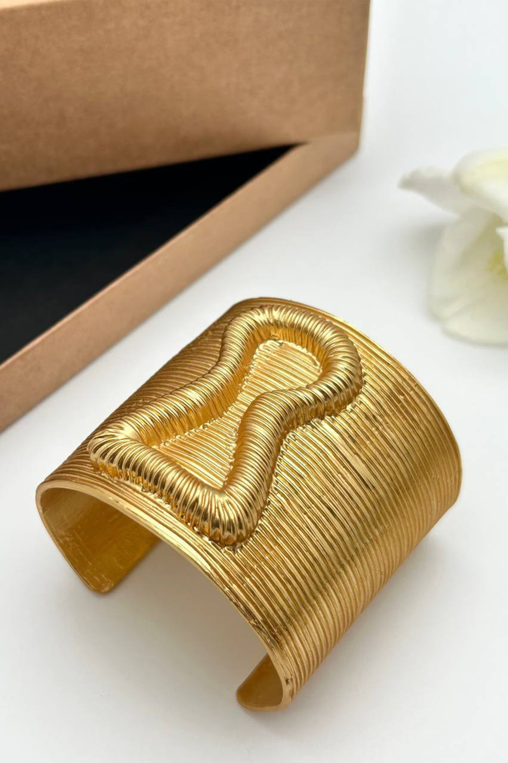 KeyHole Textured Wide Cuff Bracelet