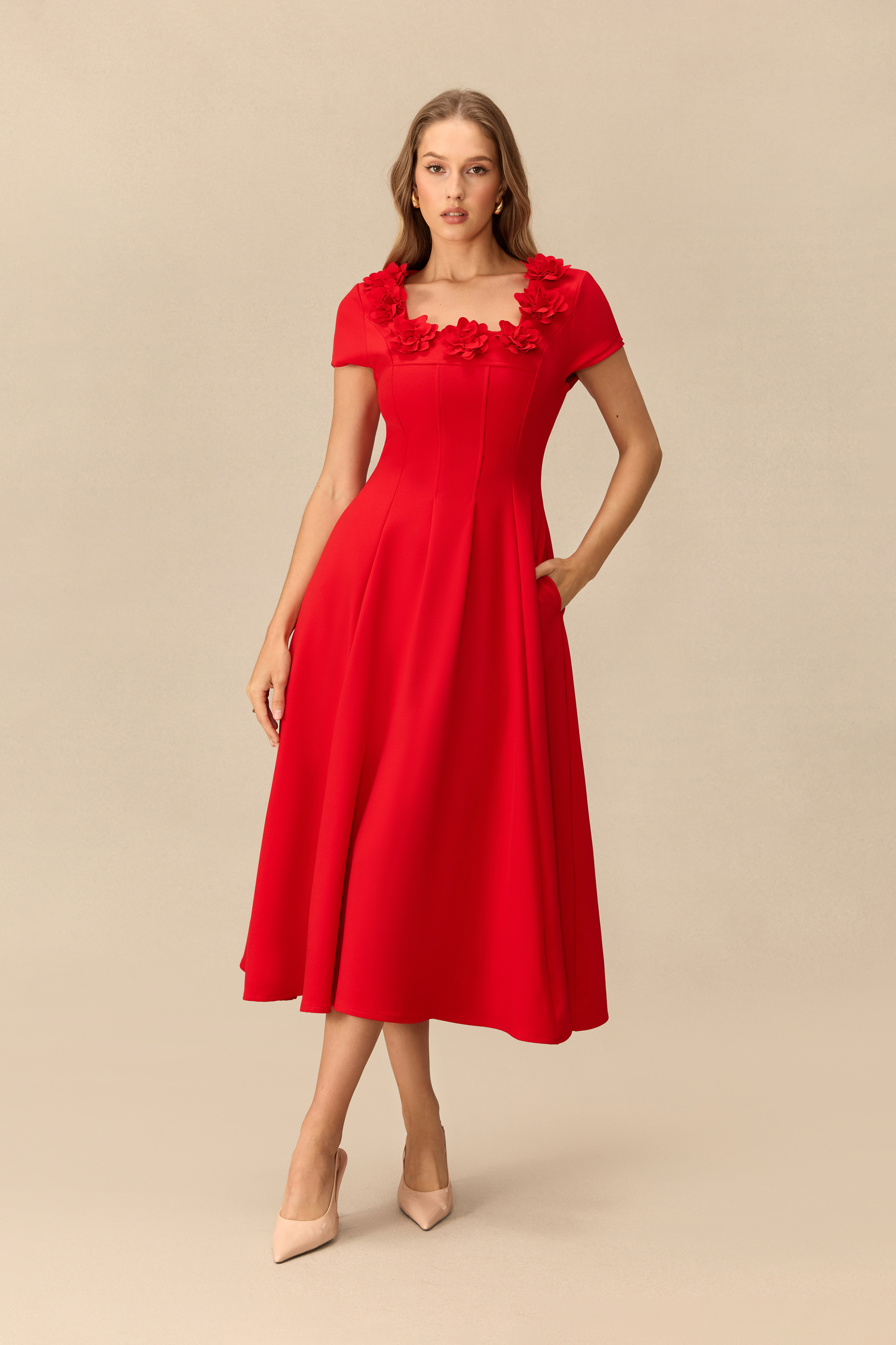 Little Romance Floral Trim Short Sleeve Midi Dress