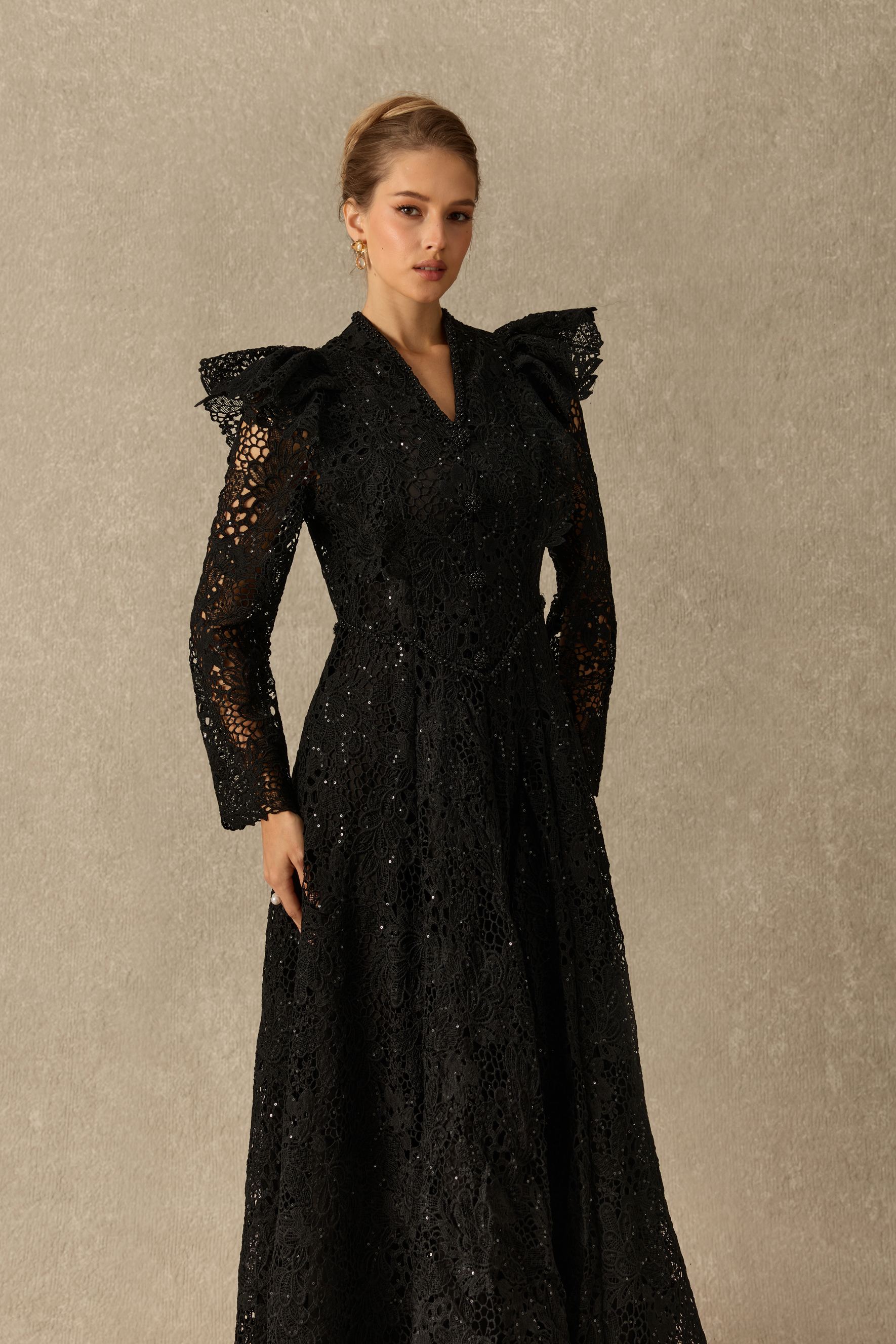 Star Of The Night Ruffle Shoulder Floral Lace Maxi Dress