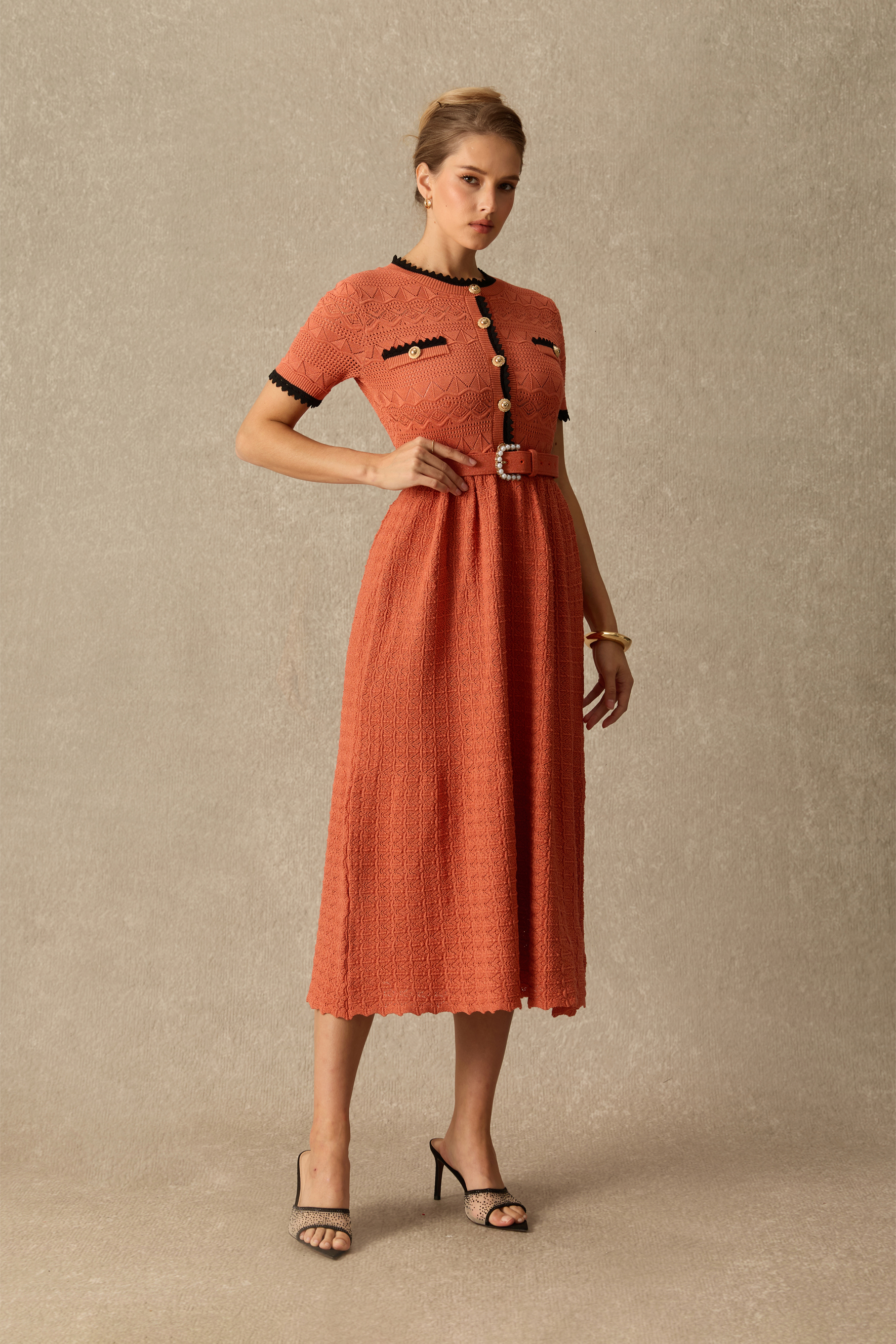 Remarkable Taste Short Sleeve Contrast Trim Knit Midi Dress