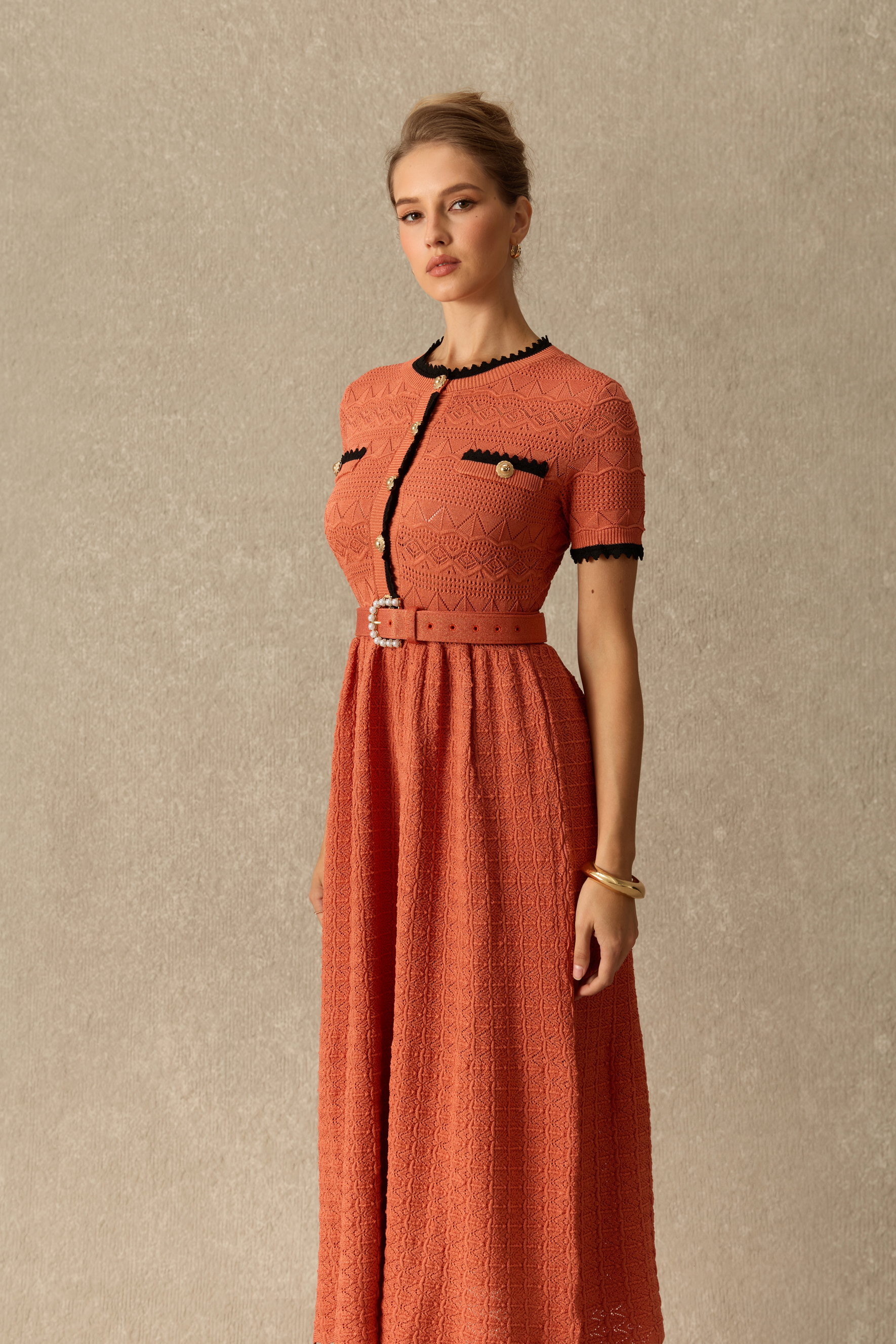 Remarkable Taste Short Sleeve Contrast Trim Knit Midi Dress