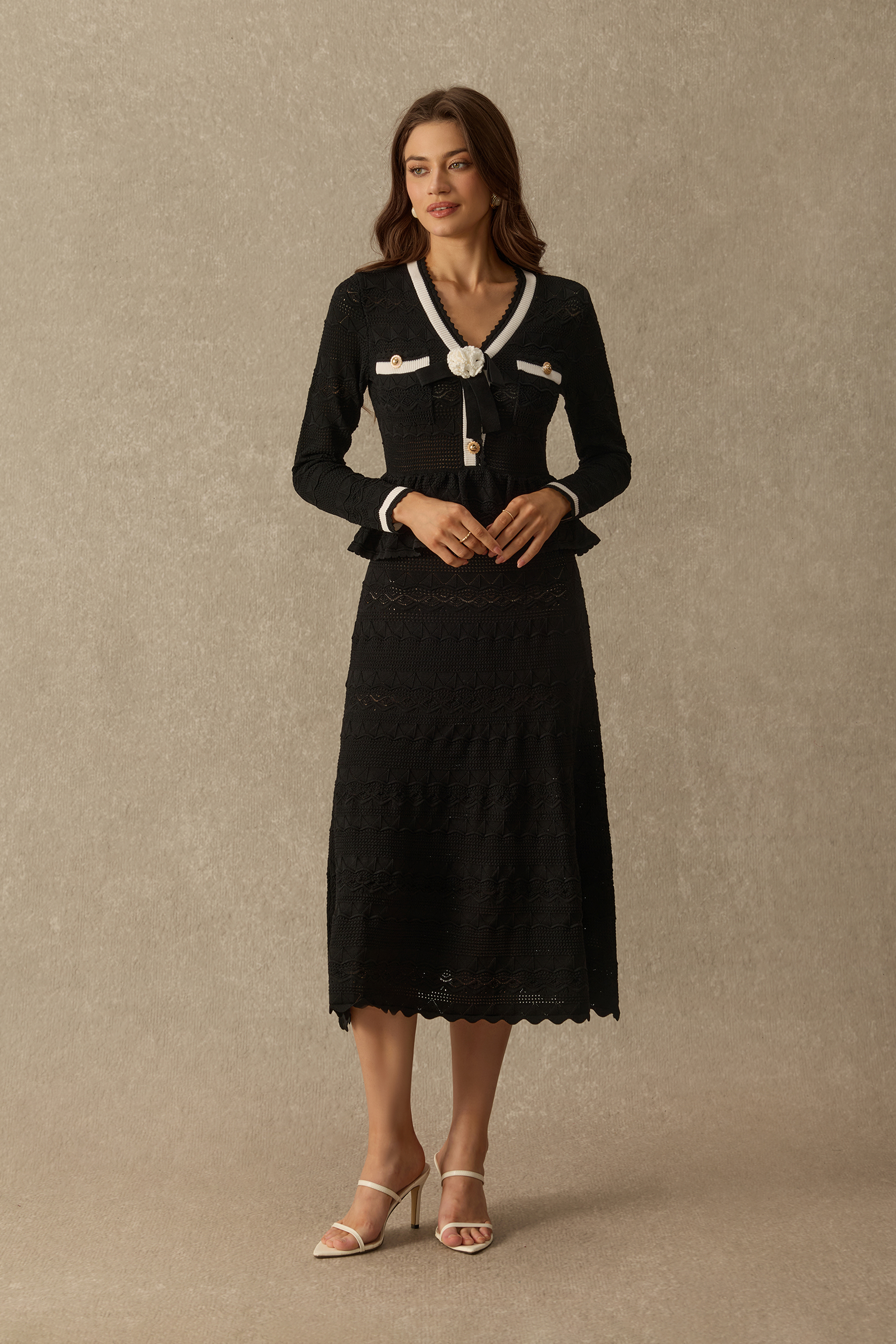 Lady Of Class V Neck Contrast Trim Knit Midi Dress