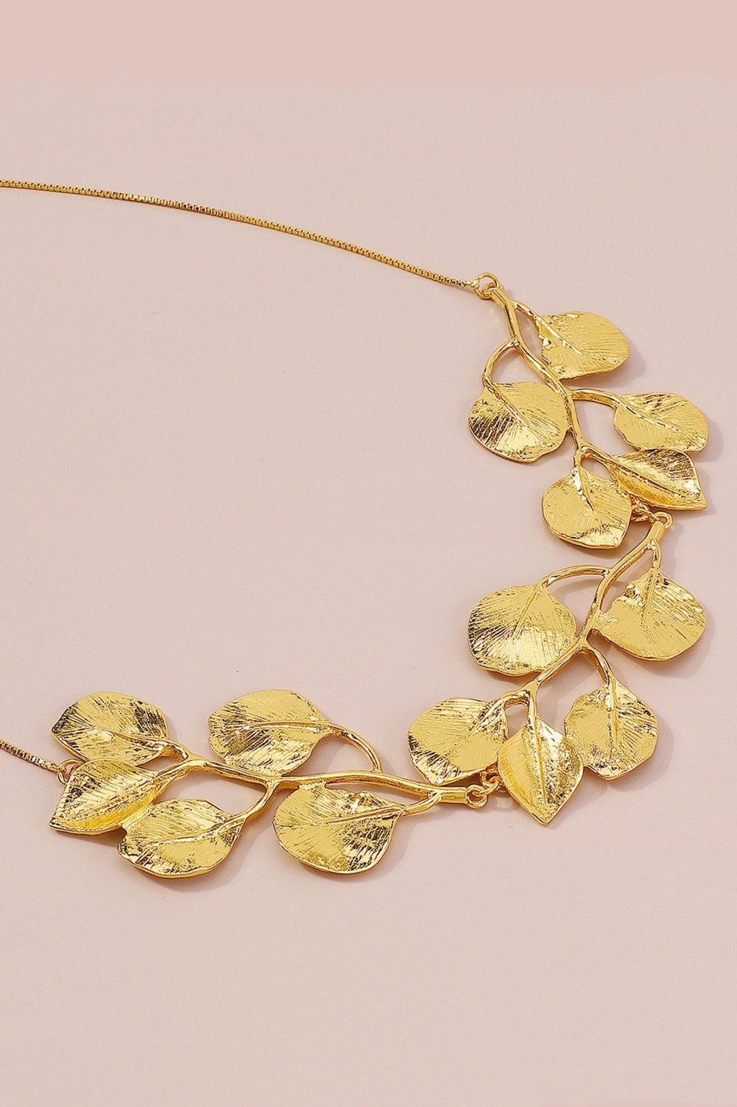 Textured Gingkgo Leaf Necklace-Sunfere