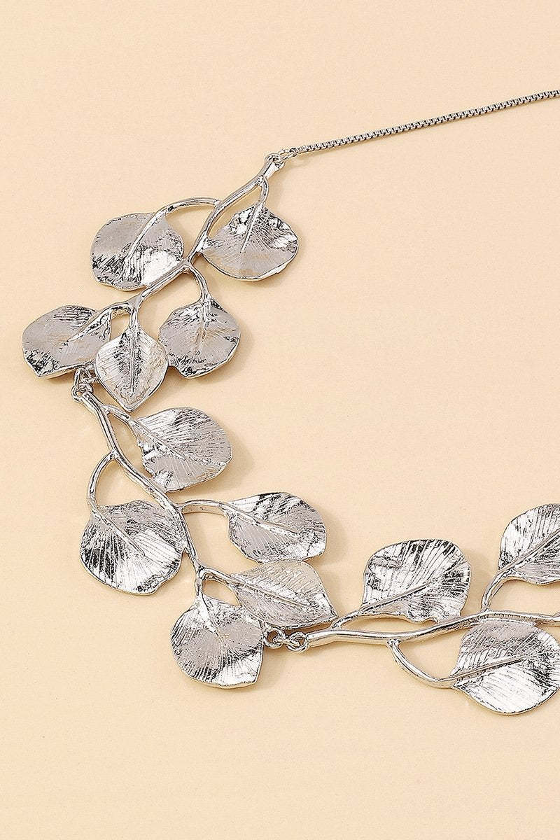 Textured Gingkgo Leaf Necklace-Sunfere