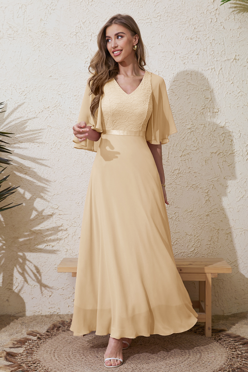 Elegant Champagne V-Neck Chiffon Evening Gown for Formal Occasions