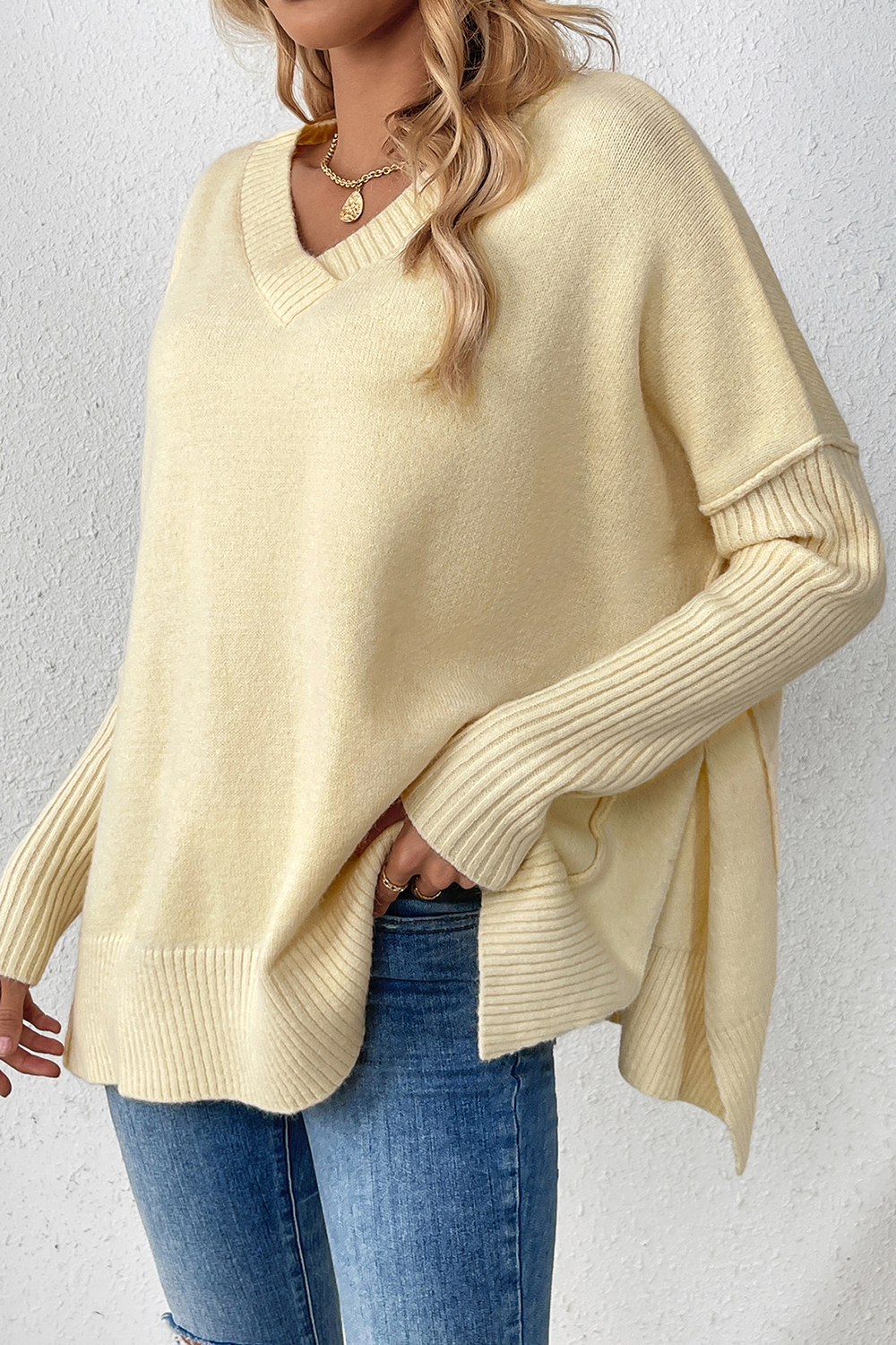 Long-Sleeve V-Neck Arctic Velvet Casual Sweater