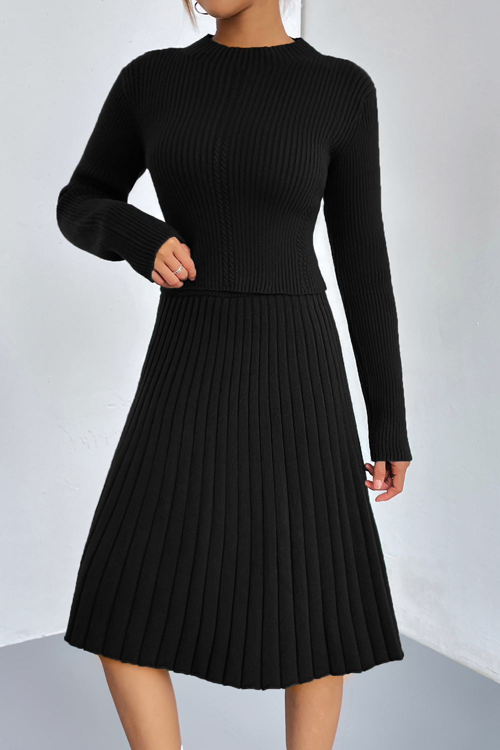 Long-Sleeve Solid Color Round-Neck Pleated Elegant Two-Piece Sweater Dress