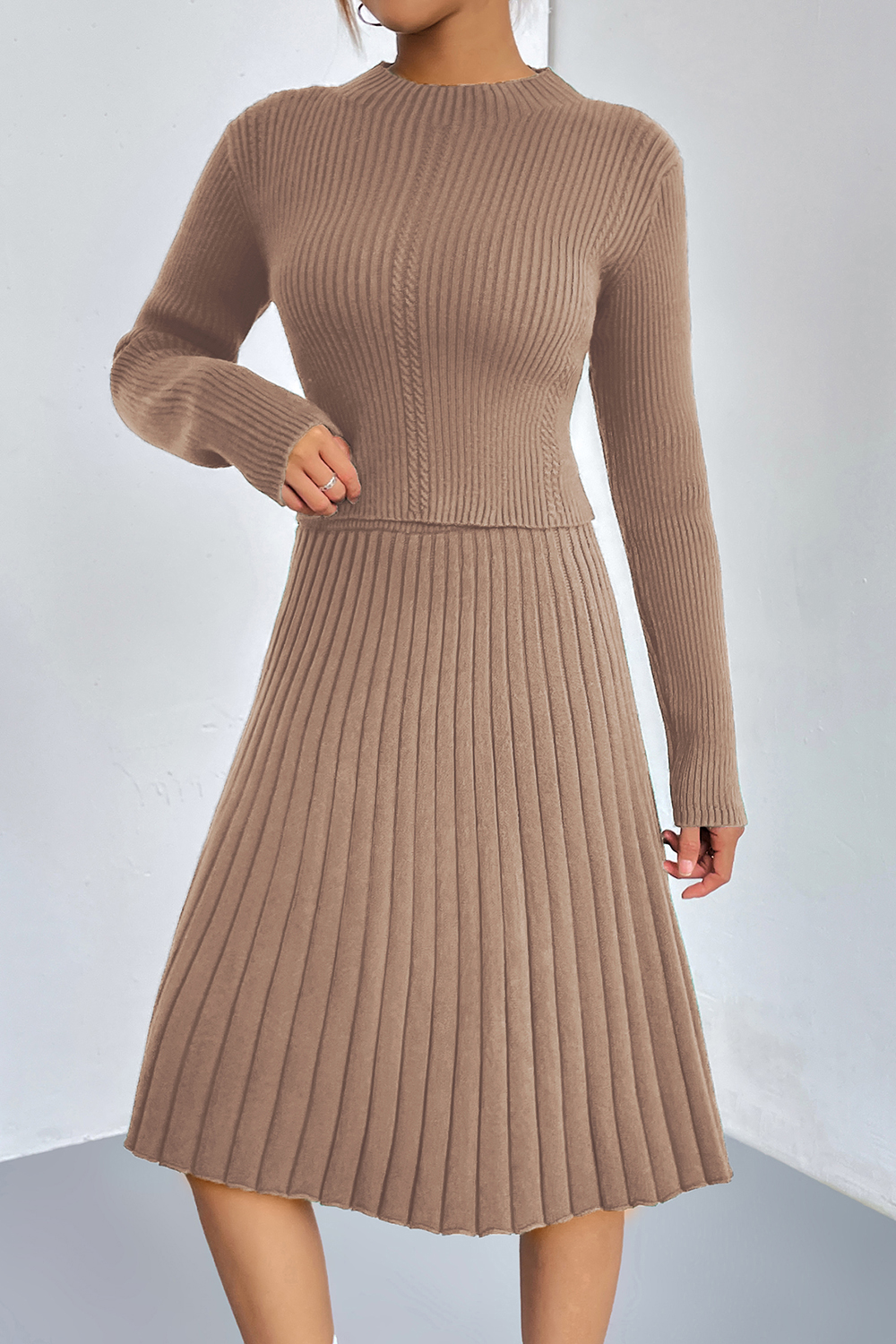 Long-Sleeve Solid Color Round-Neck Pleated Elegant Two-Piece Sweater Dress