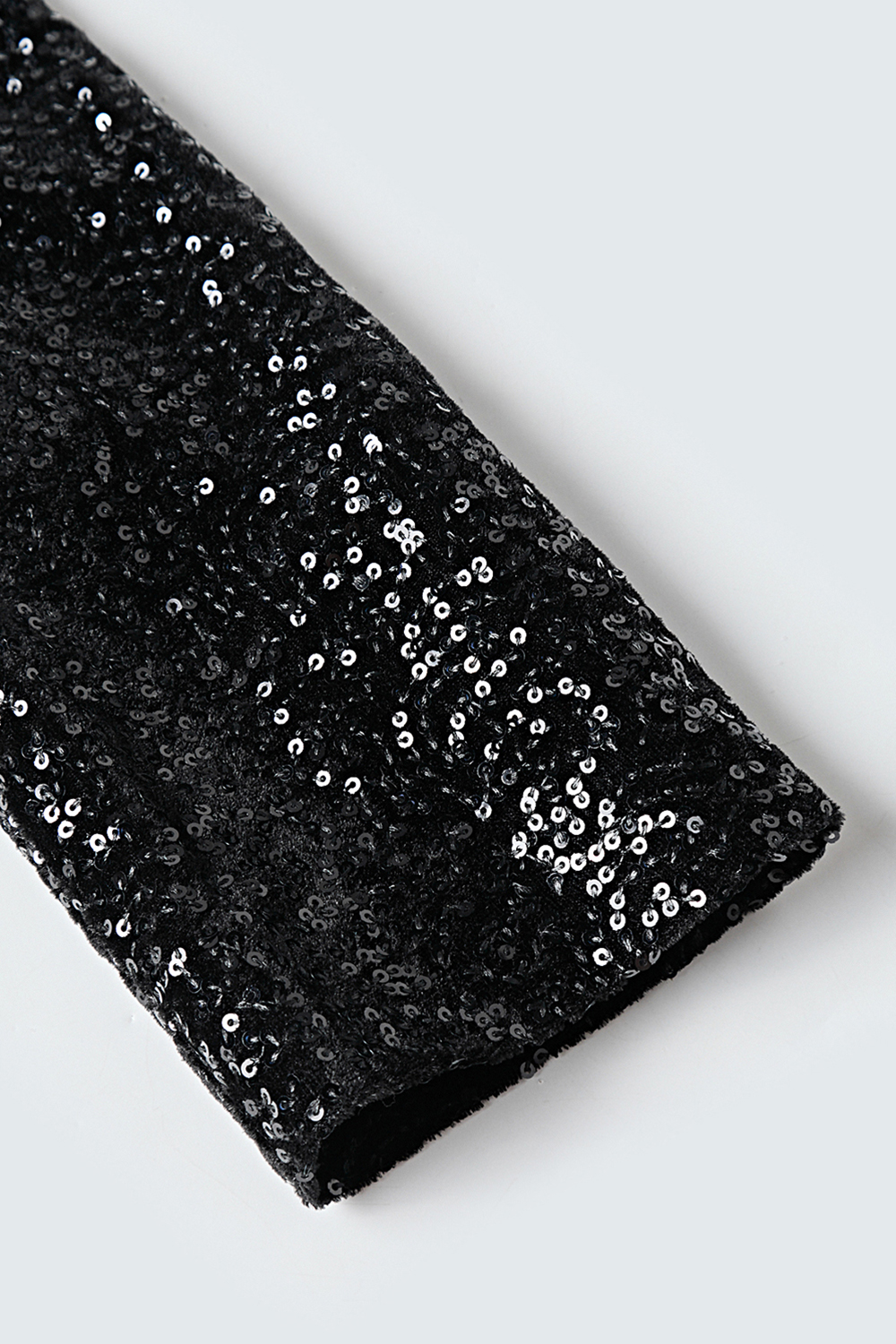 Elegant Sequined Women's Tuxedo - Perfect for Cocktail and Formal Occasions