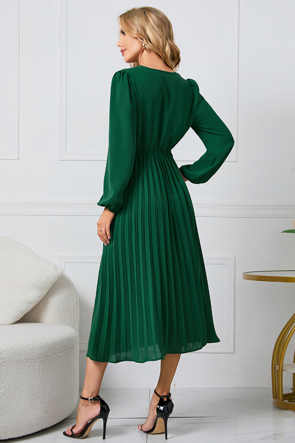Elegant slim fitA-line Waist V-neck pleated cocktail dress