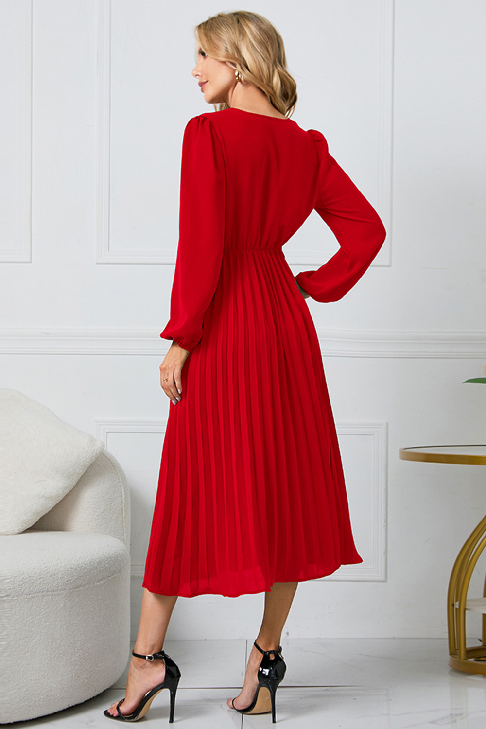 Elegant slim fitA-line Waist V-neck pleated cocktail dress