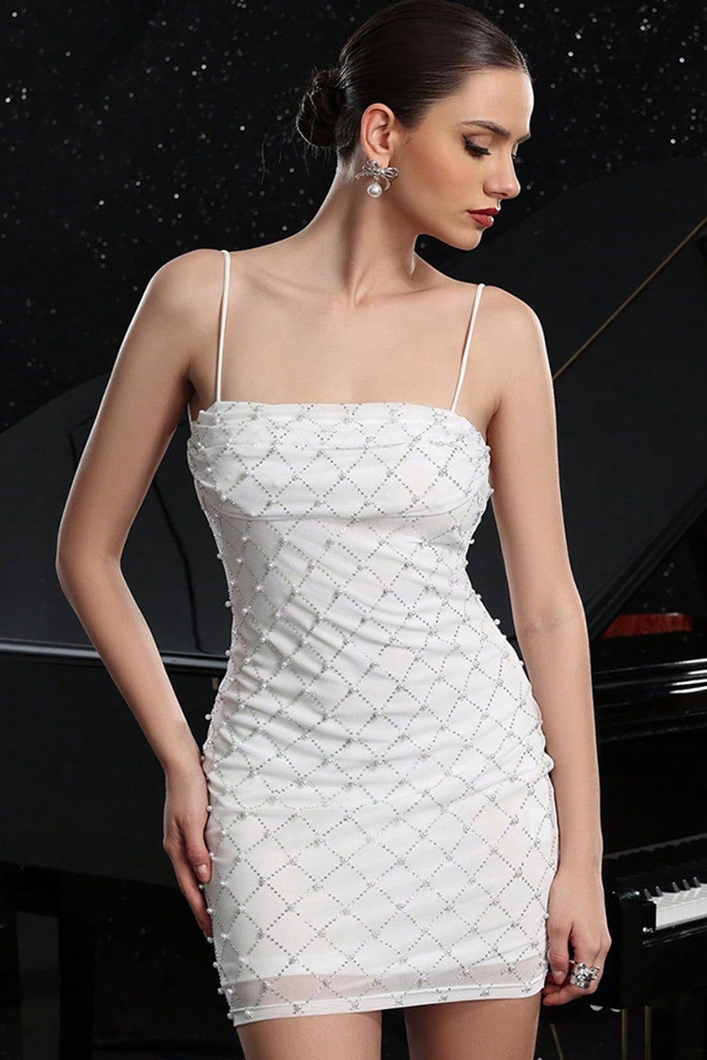 Sparkly White Tight Spaghetti Straps Short Homecoming Dress with Pearls