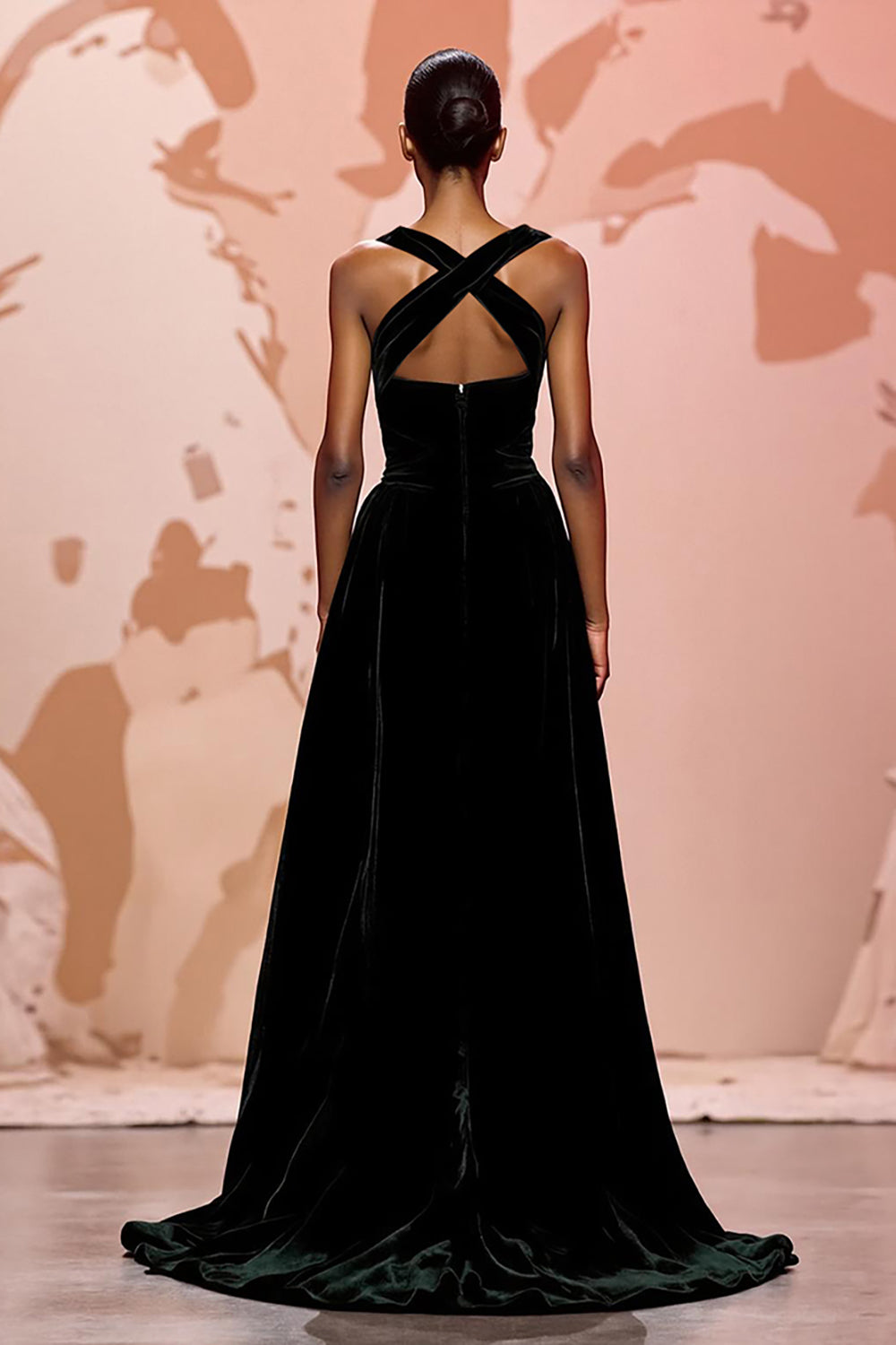 Simple Black Keyhole Velvet Long Evening Dress
