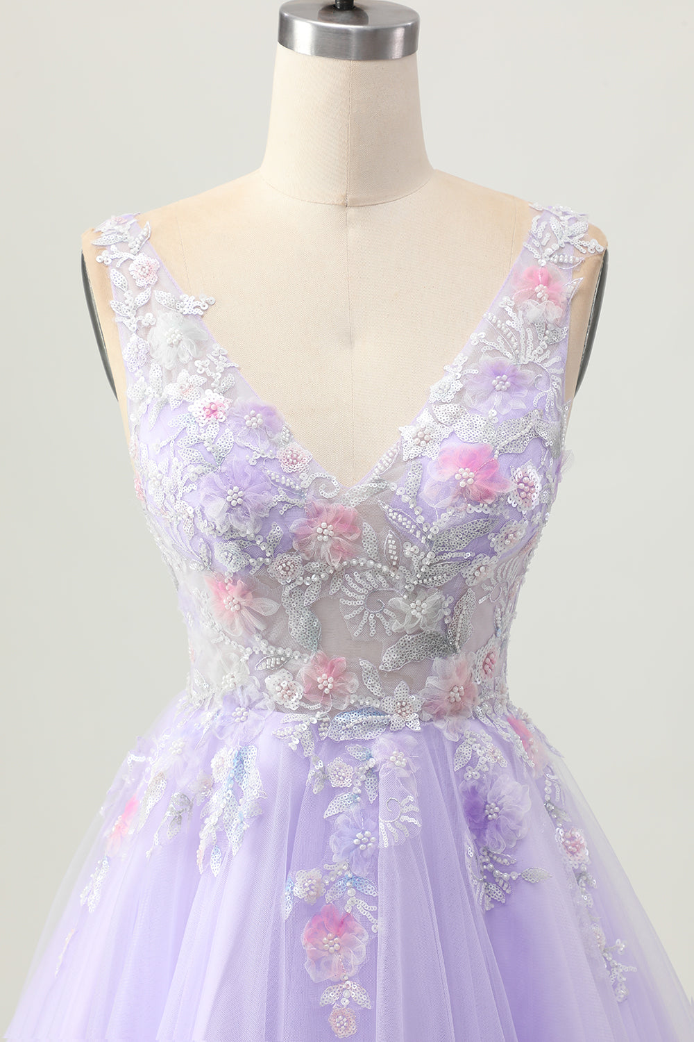 Lilac V-Neck Tulle Short Floral Homecoming Dress with Beading