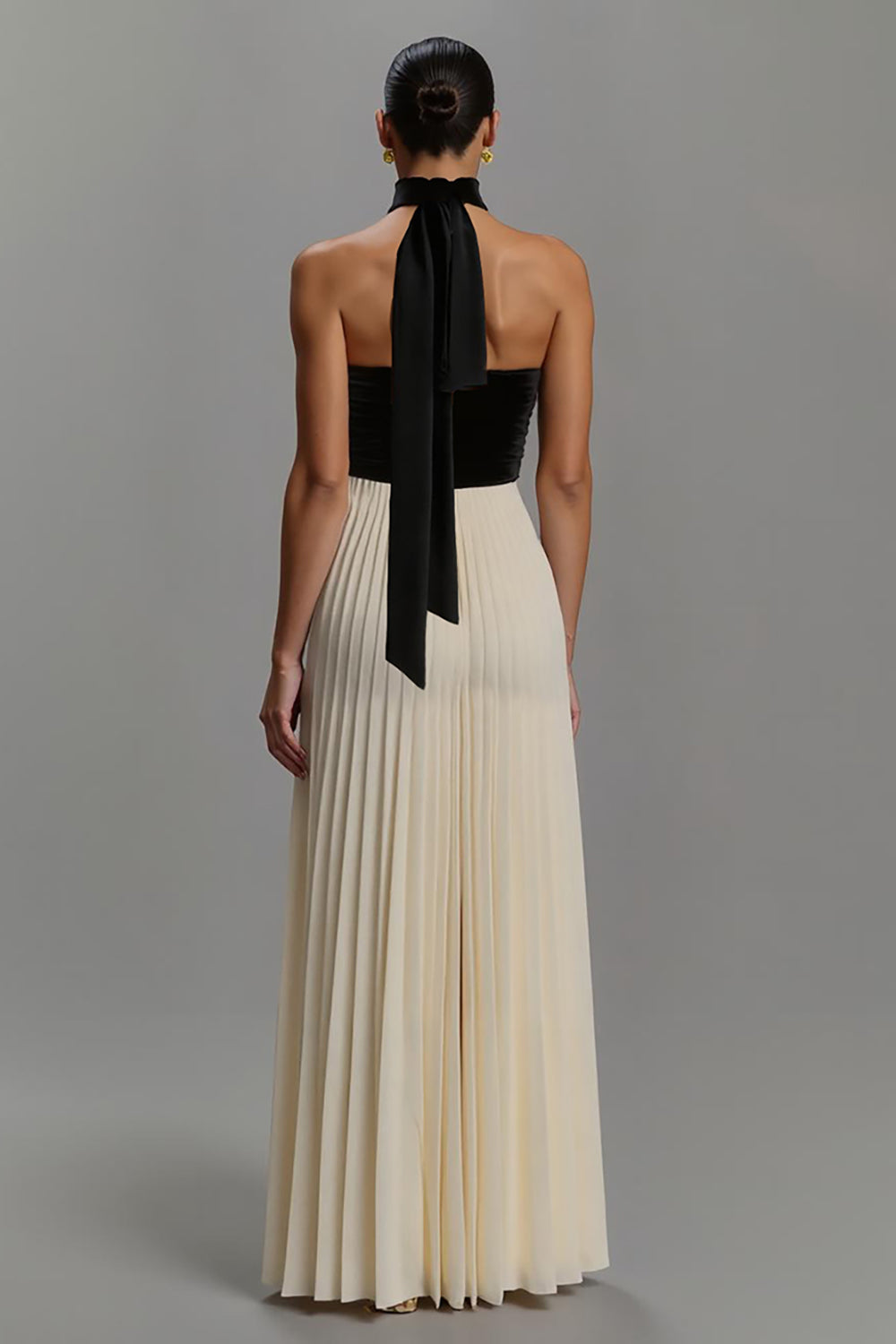Black and White Strapless Neck Scarf Long Formal Dress with Pleats