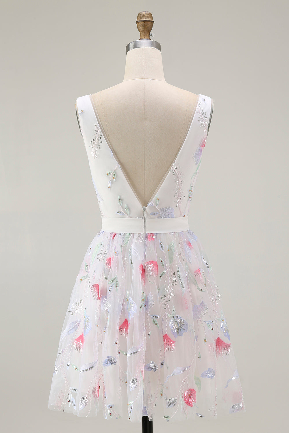 Sparkly White A Line V-Neck Short Homecoming Dress with Sequins