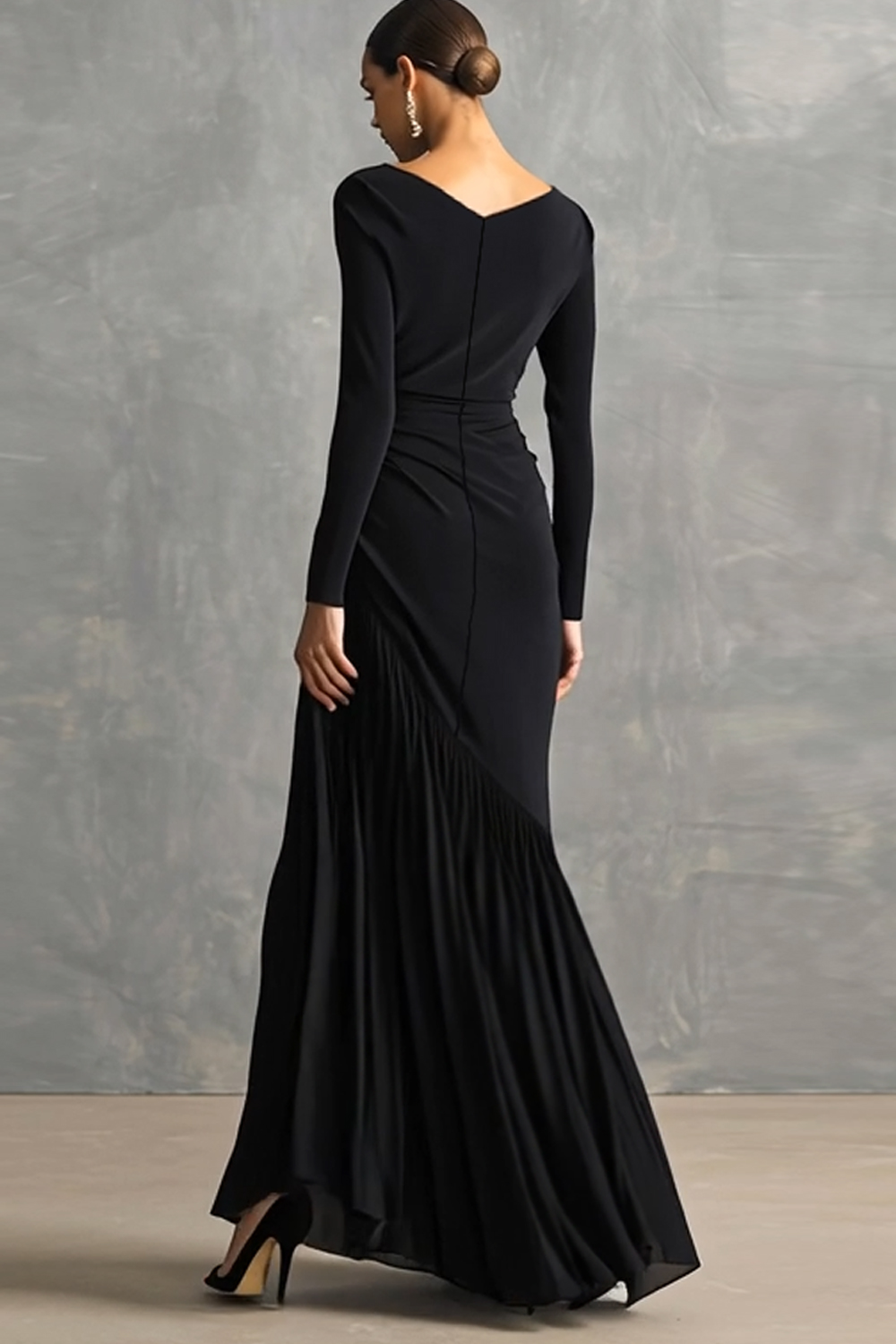 Elegant Black Mermaid Boat Neck Long Sleeves Evening Dress
